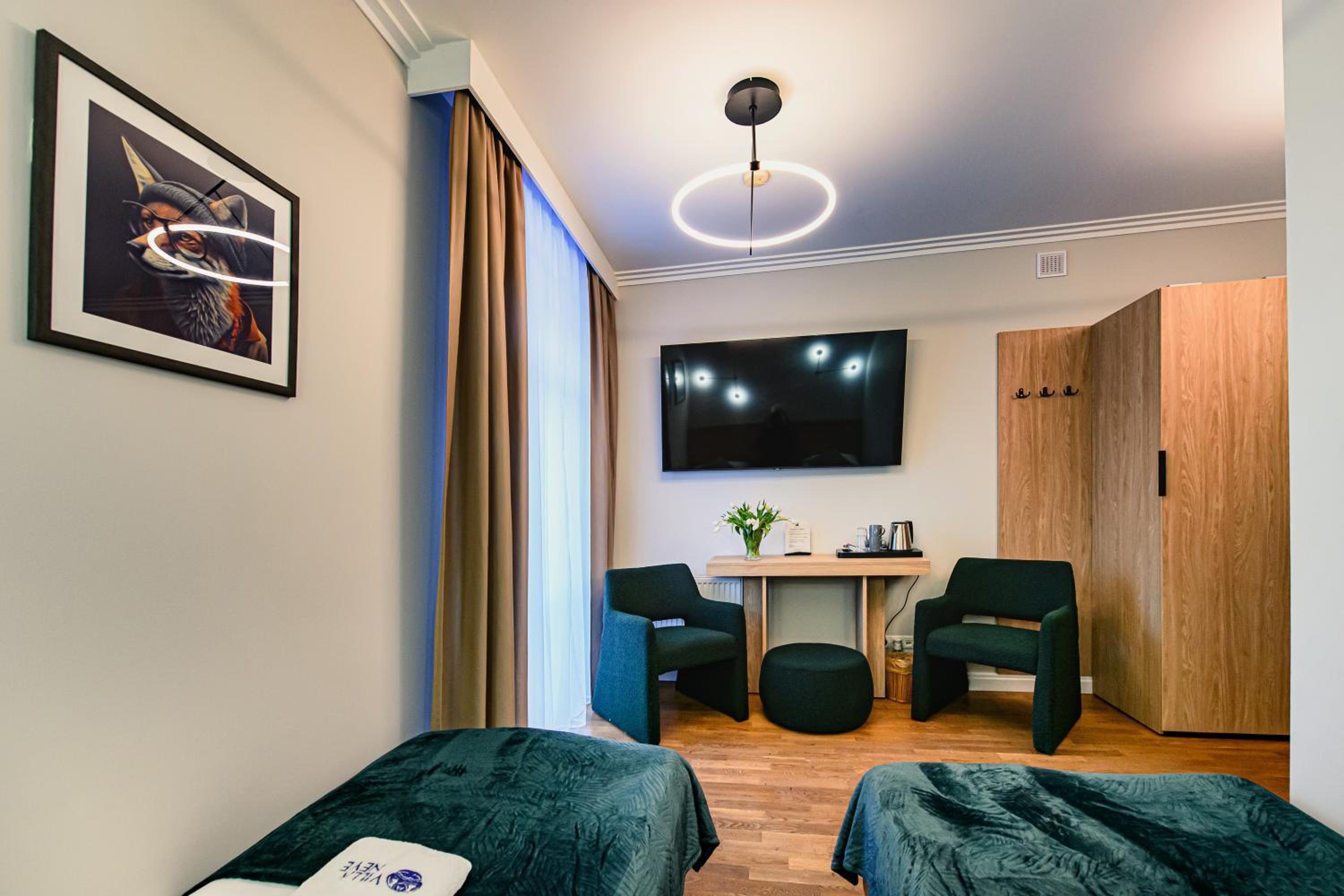 Double or Twin Room - Photo 23