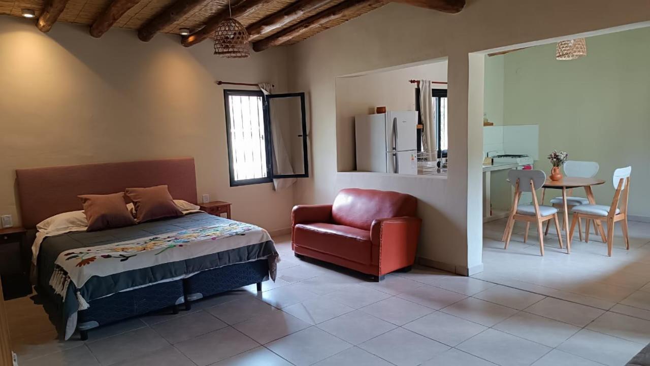 One-Bedroom House photo 1