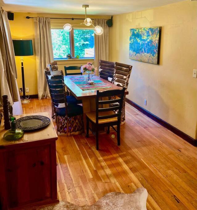Four-Bedroom House photo 3