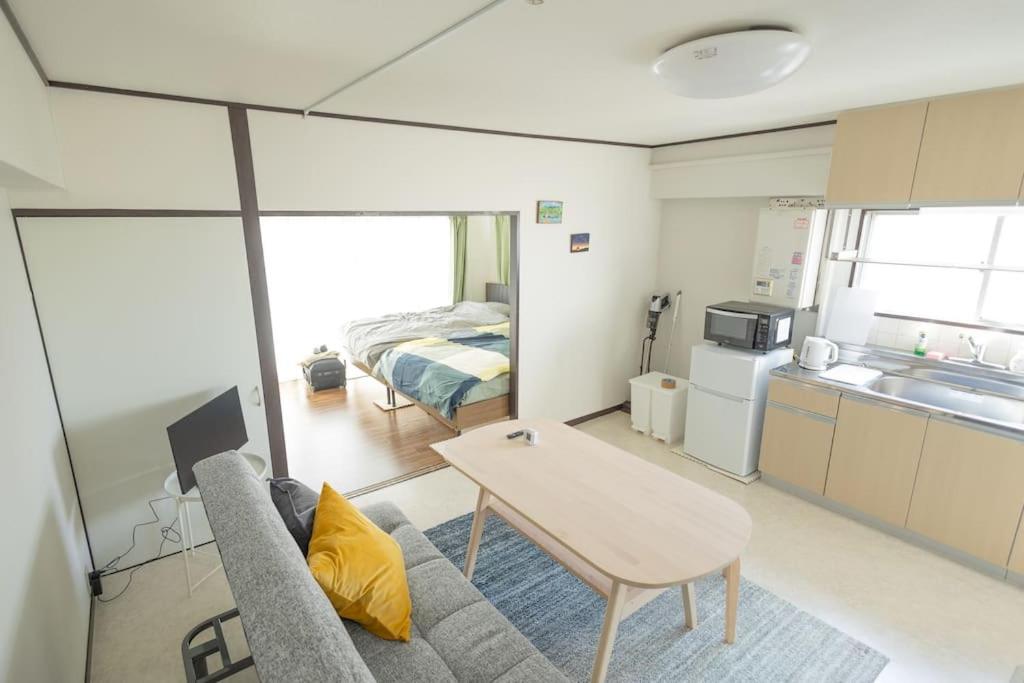 One-Bedroom Apartment photo 1