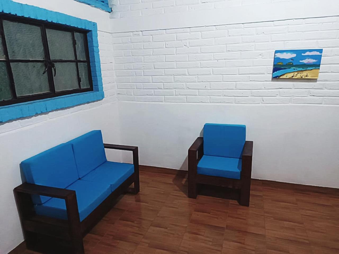One-Bedroom House photo 1