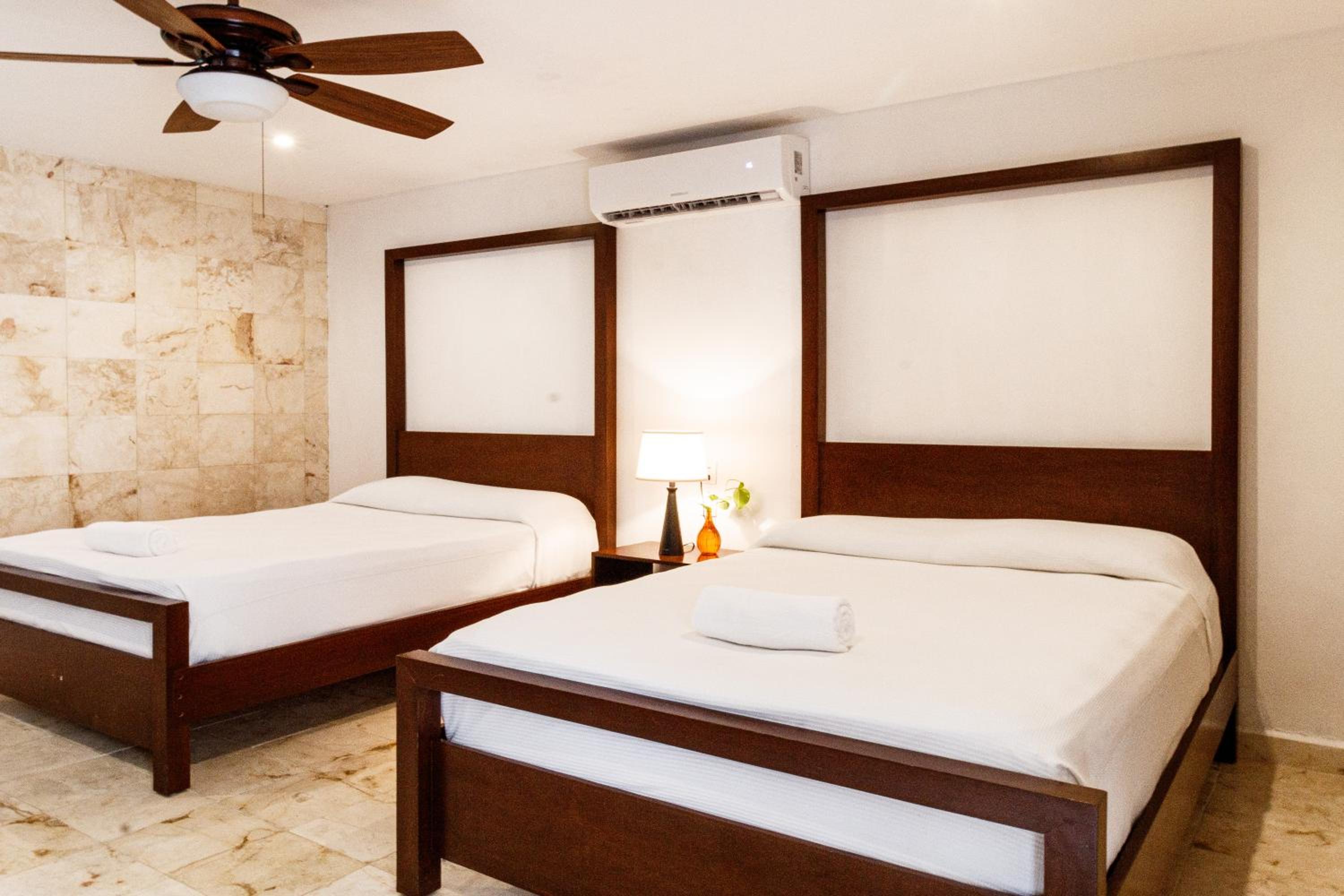 Deluxe Junior Suite photo 2