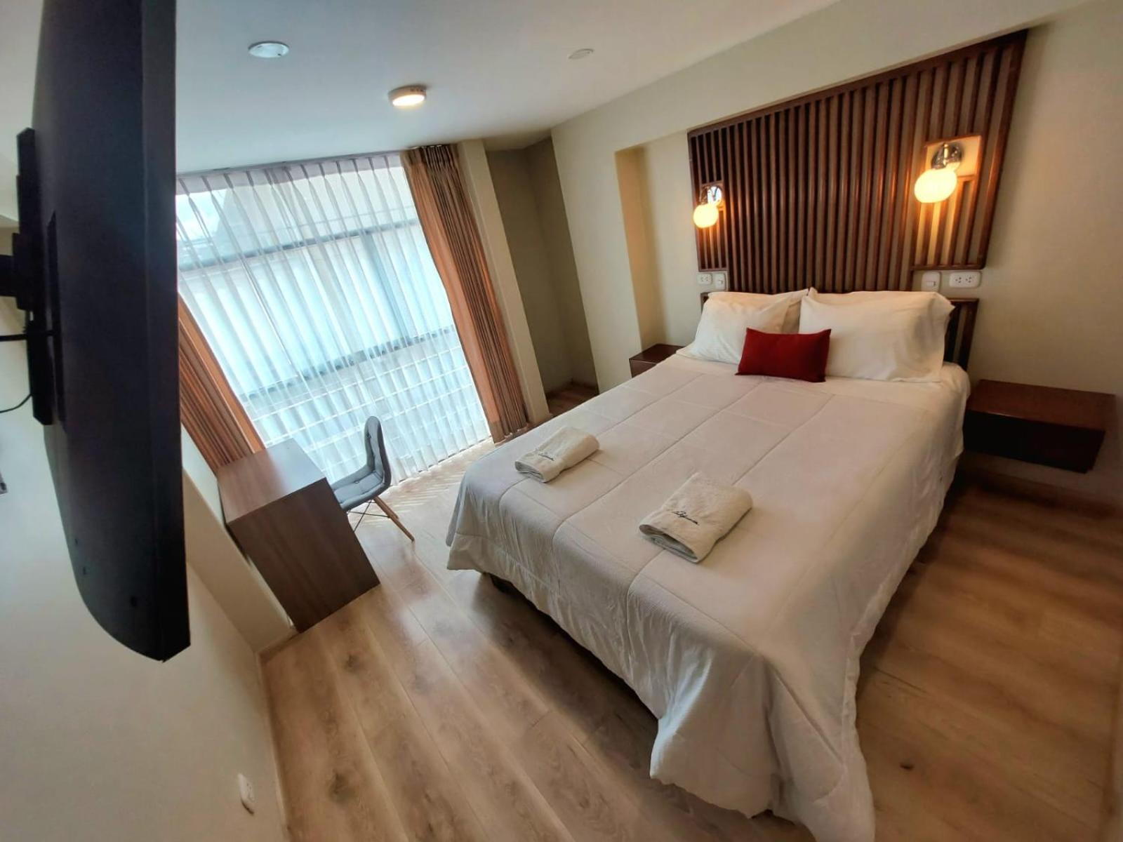 Single Room with Bathroom photo 2