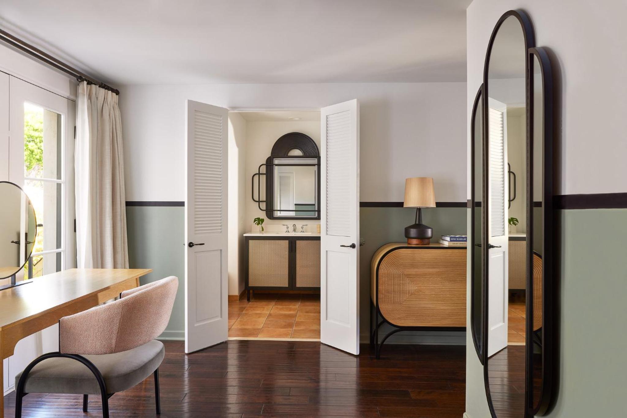 King Studio Suite - Photo 4