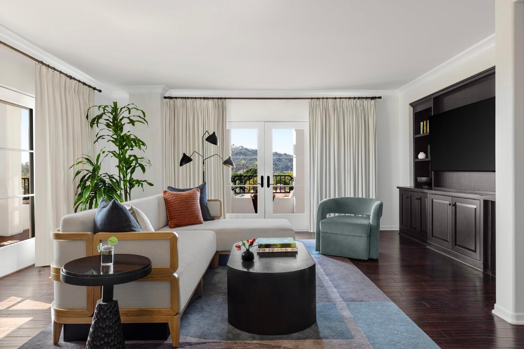Canary King Suite - Accessible - Photo 1