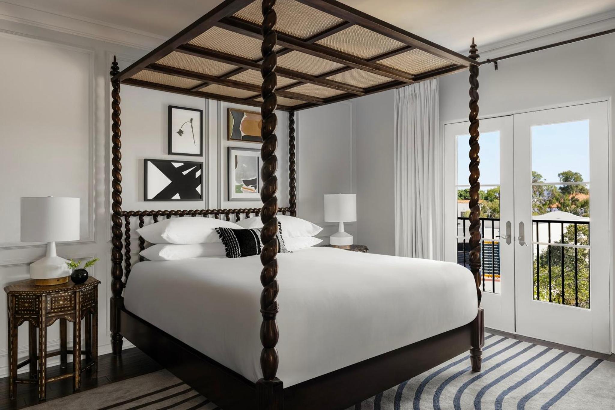 Canary King Suite - Accessible - Photo 10