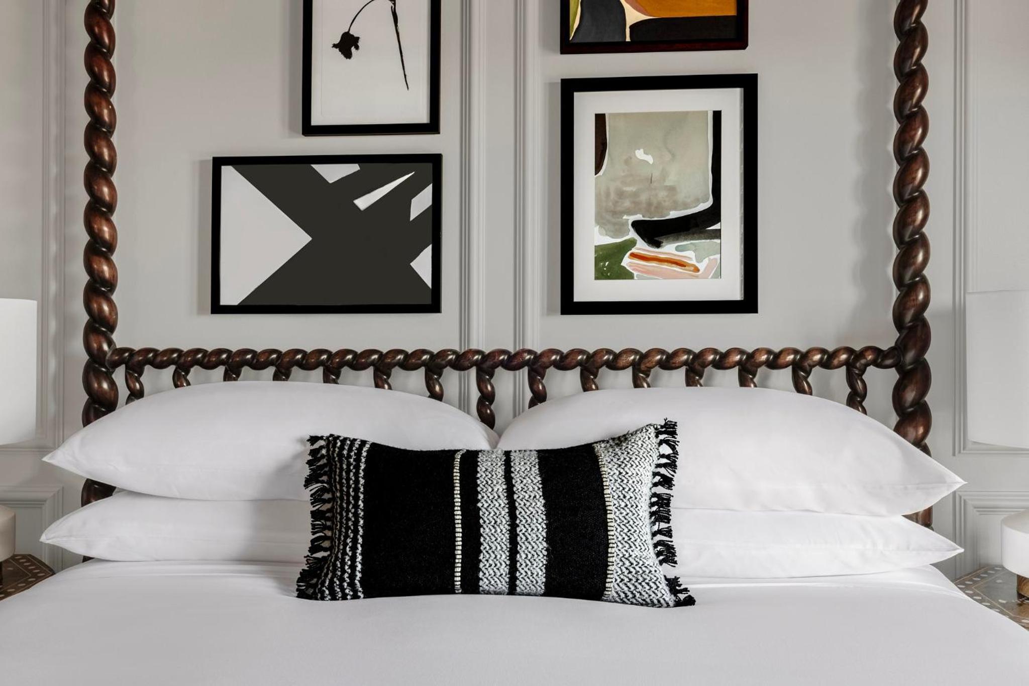 Canary King Suite - Accessible - Photo 2