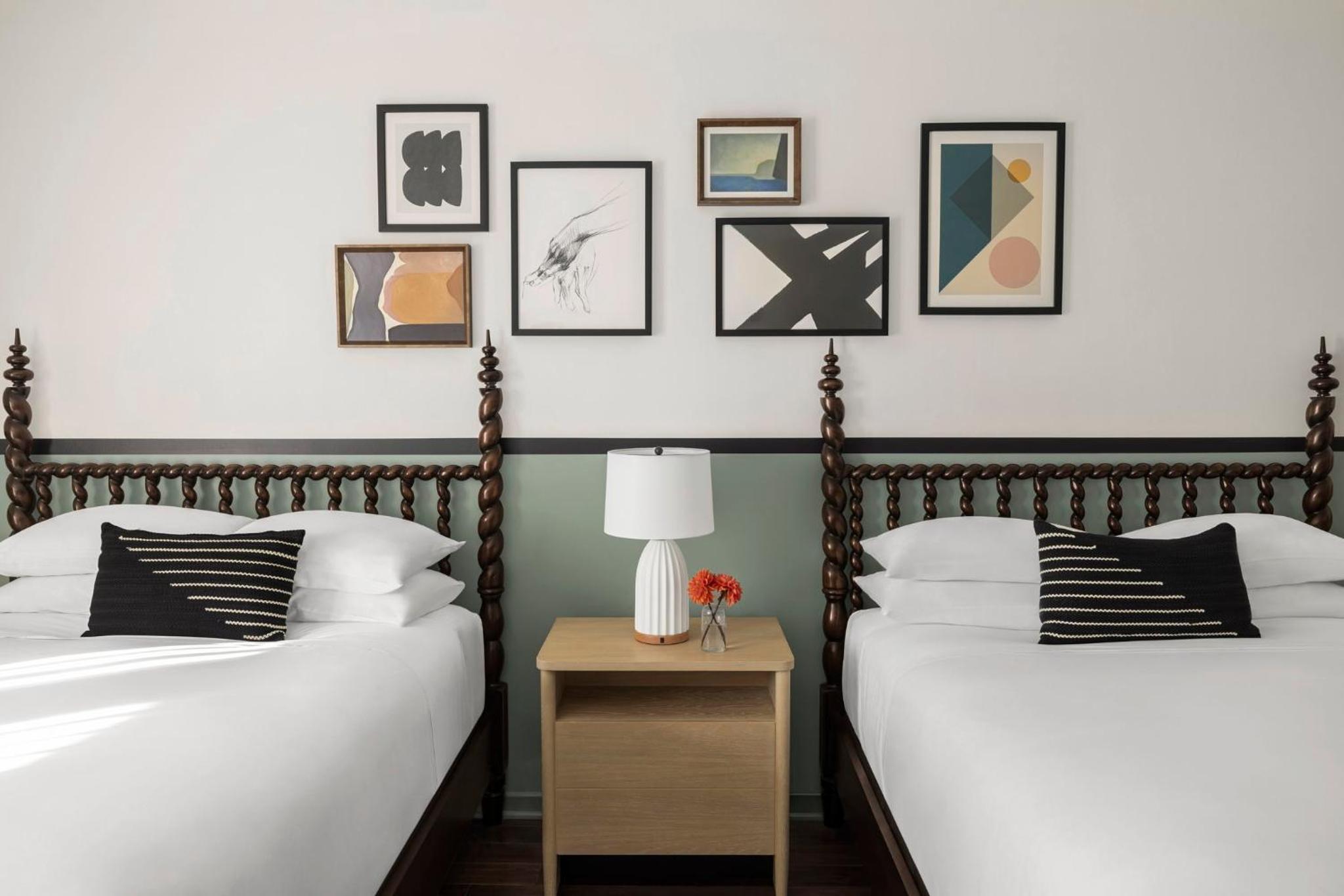 Queen Room with Two Queen Beds and Mobility Accessible Tub