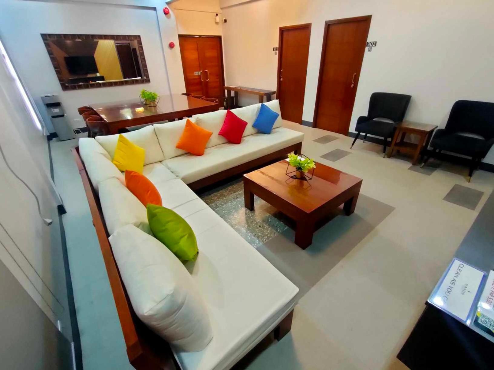 One-Bedroom Suite photo 3