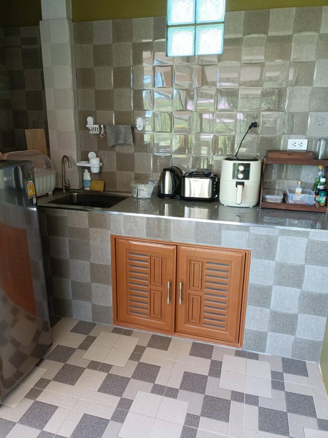 One-Bedroom House photo 2