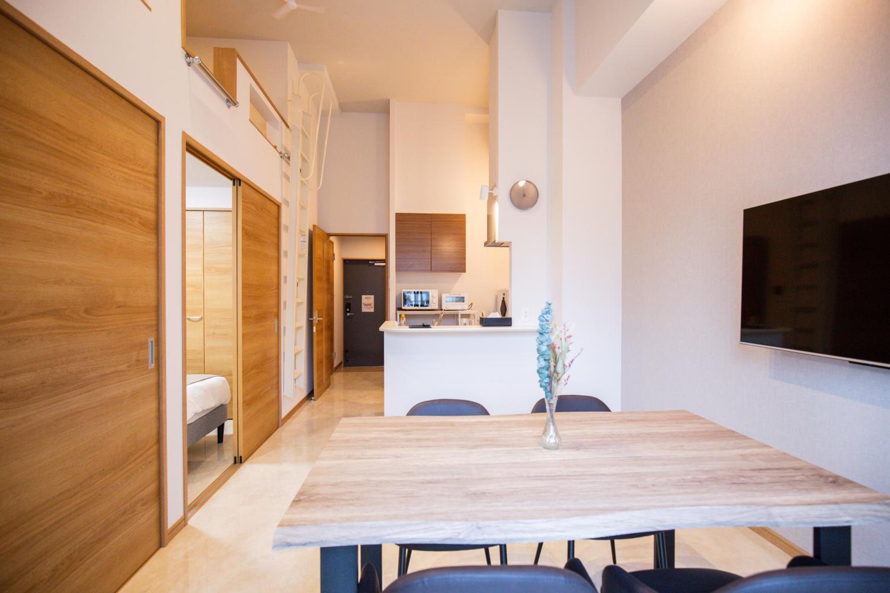 Apartment photo 1