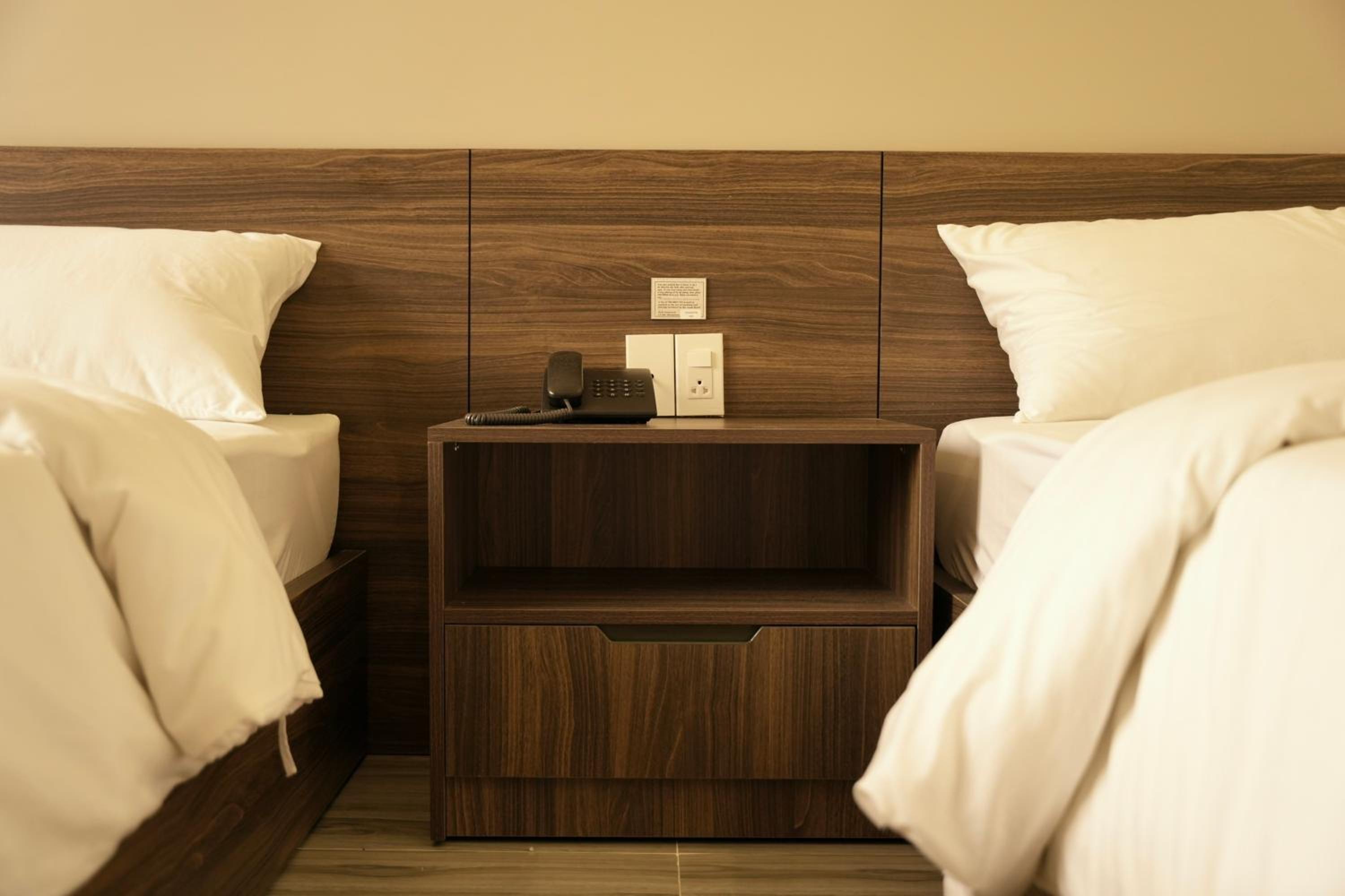 Superior Family Room - Photo 3