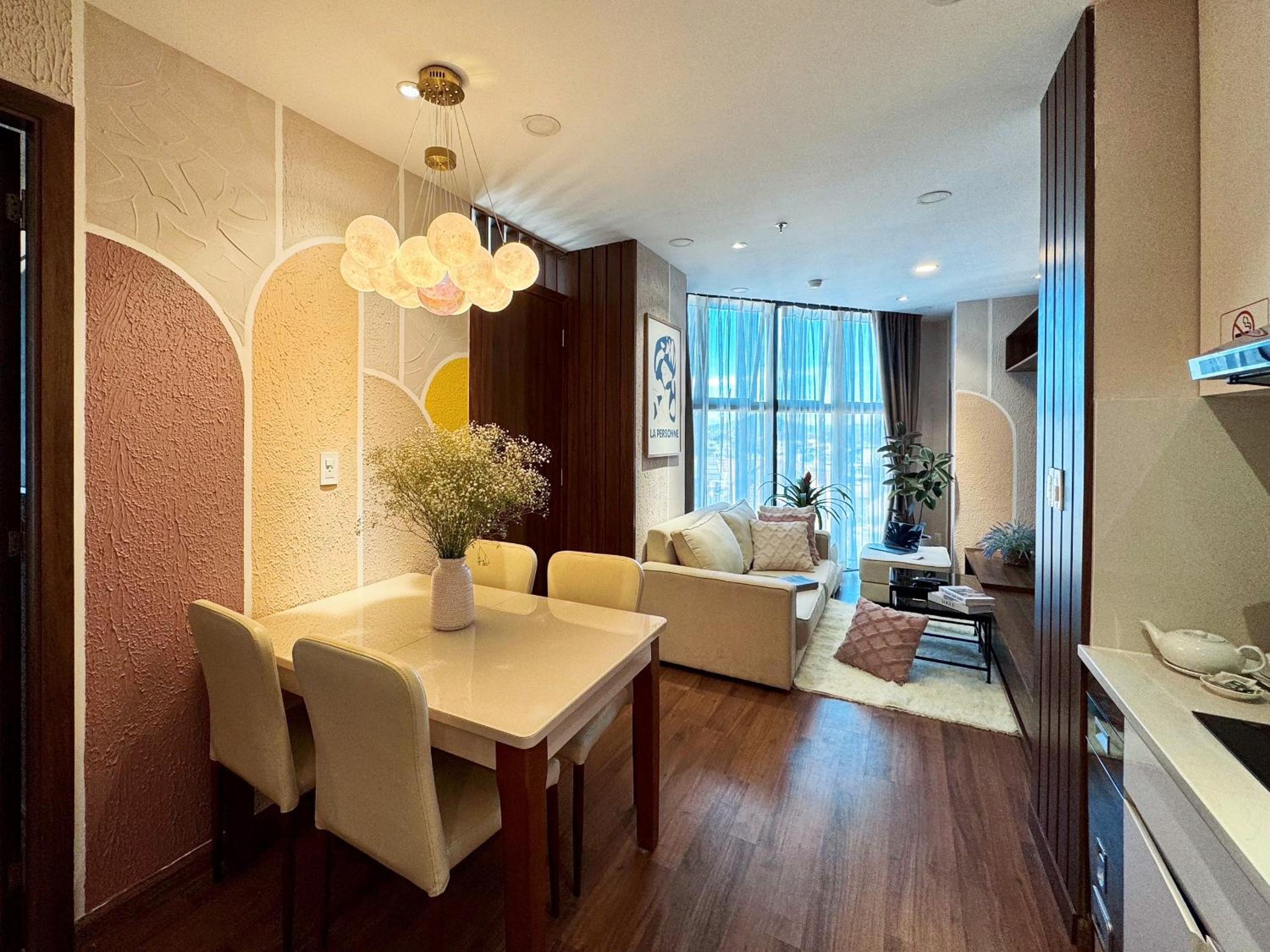 One-Bedroom Apartment - Photo 6