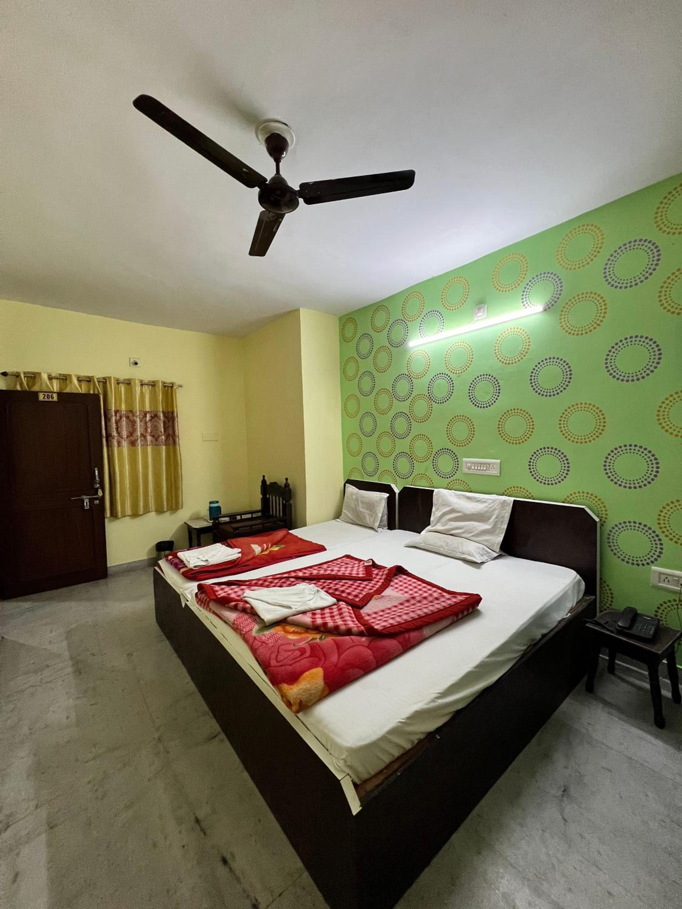 Deluxe Triple Room