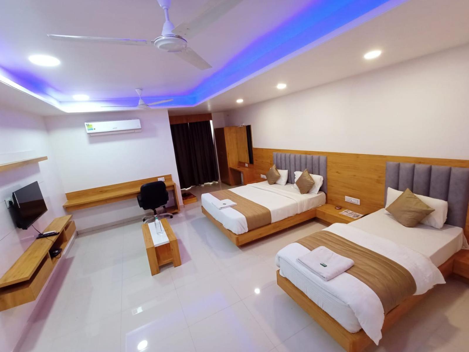 Deluxe Triple Room