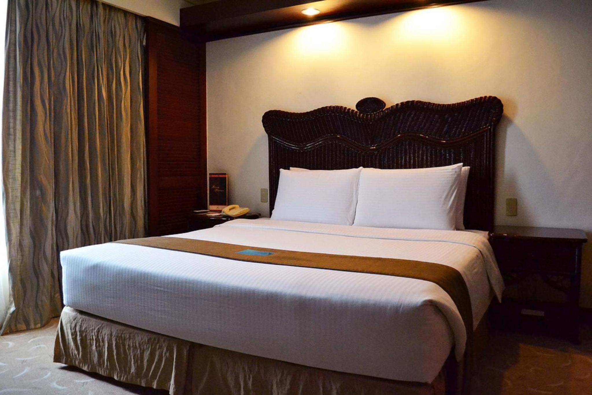 Deluxe Suite - Photo 3