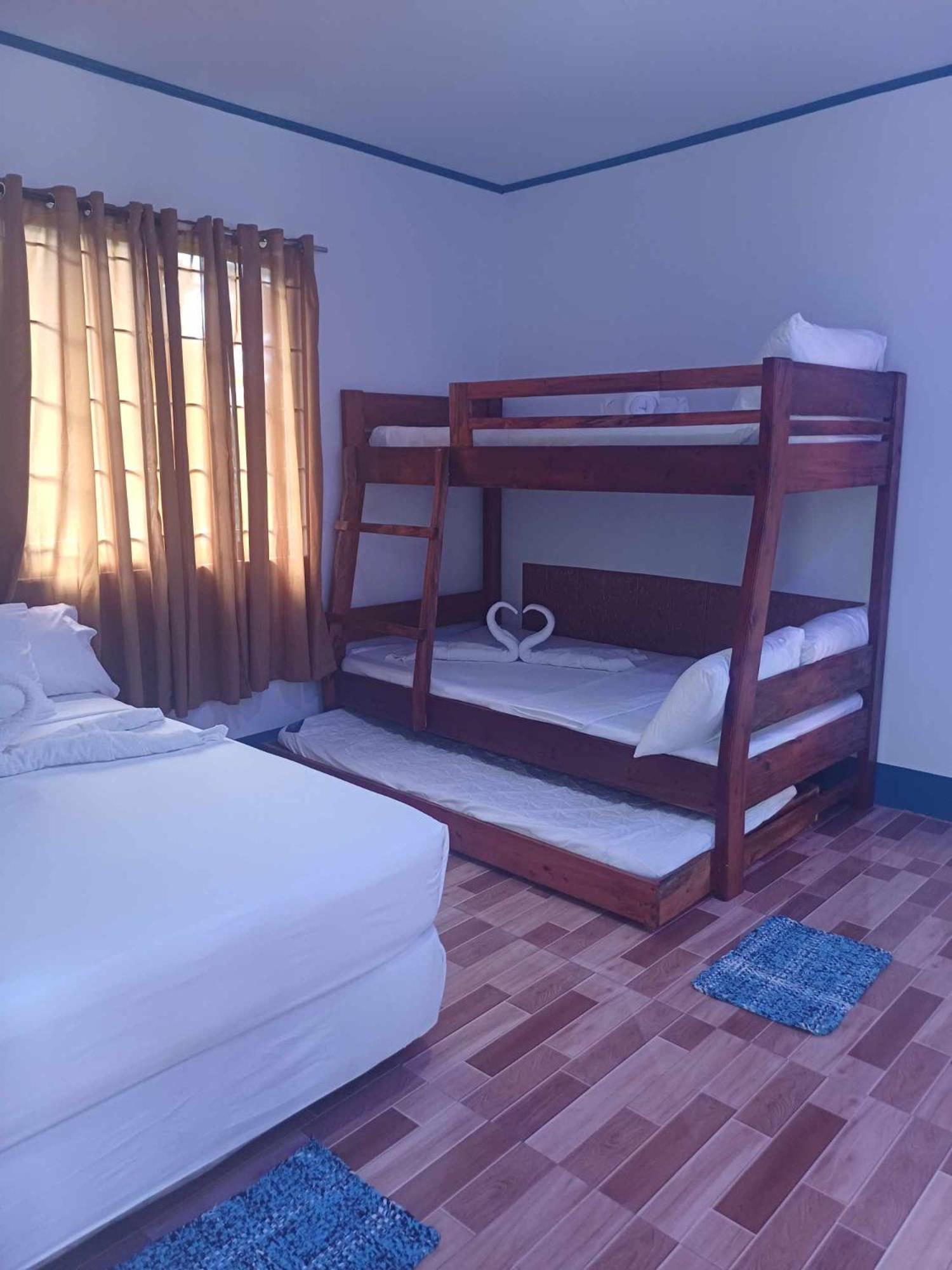 One-Bedroom House photo 1