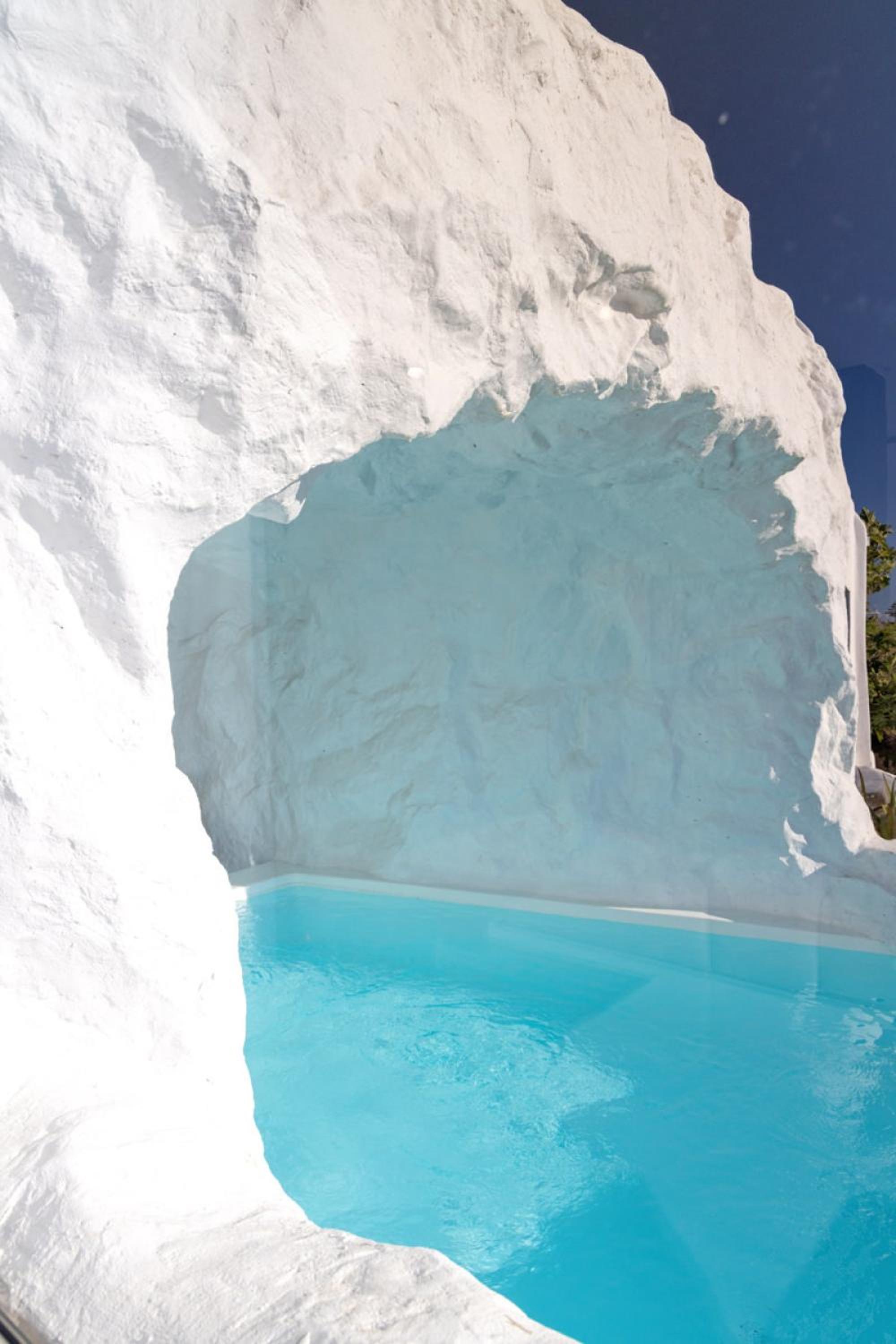 Villa with Private Pool photo 2