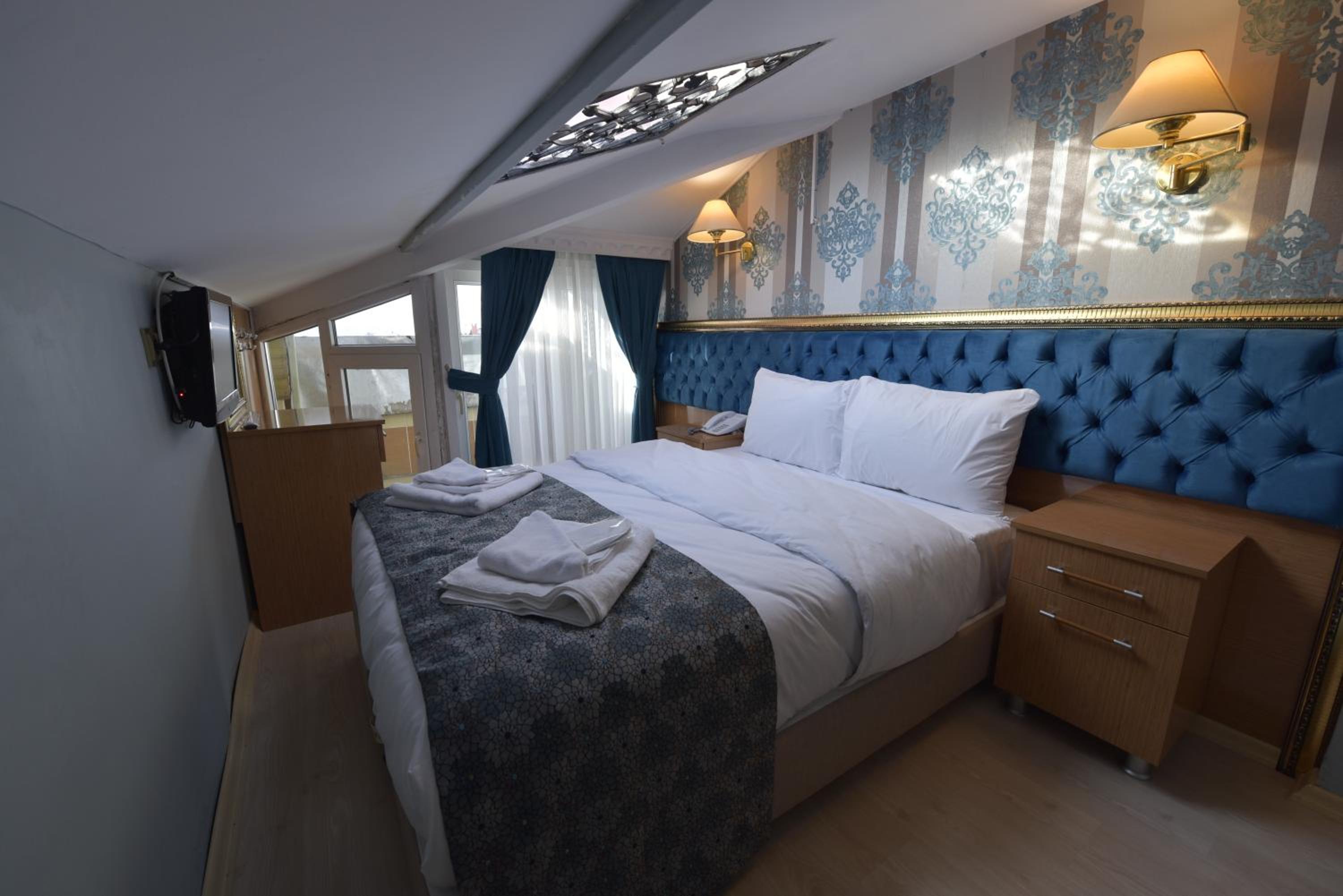 Small Double Room photo 1