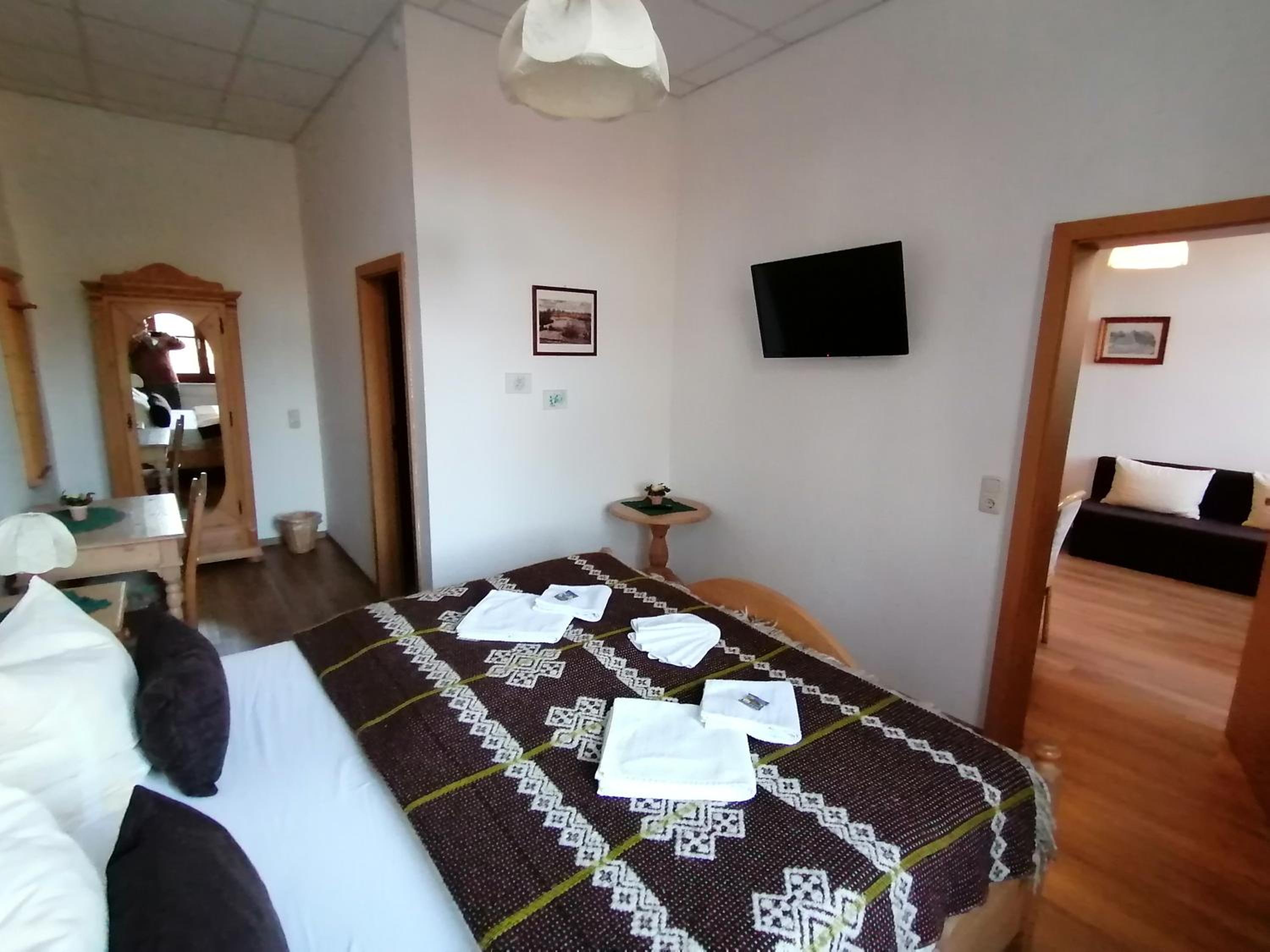 Apartment - Photo 3