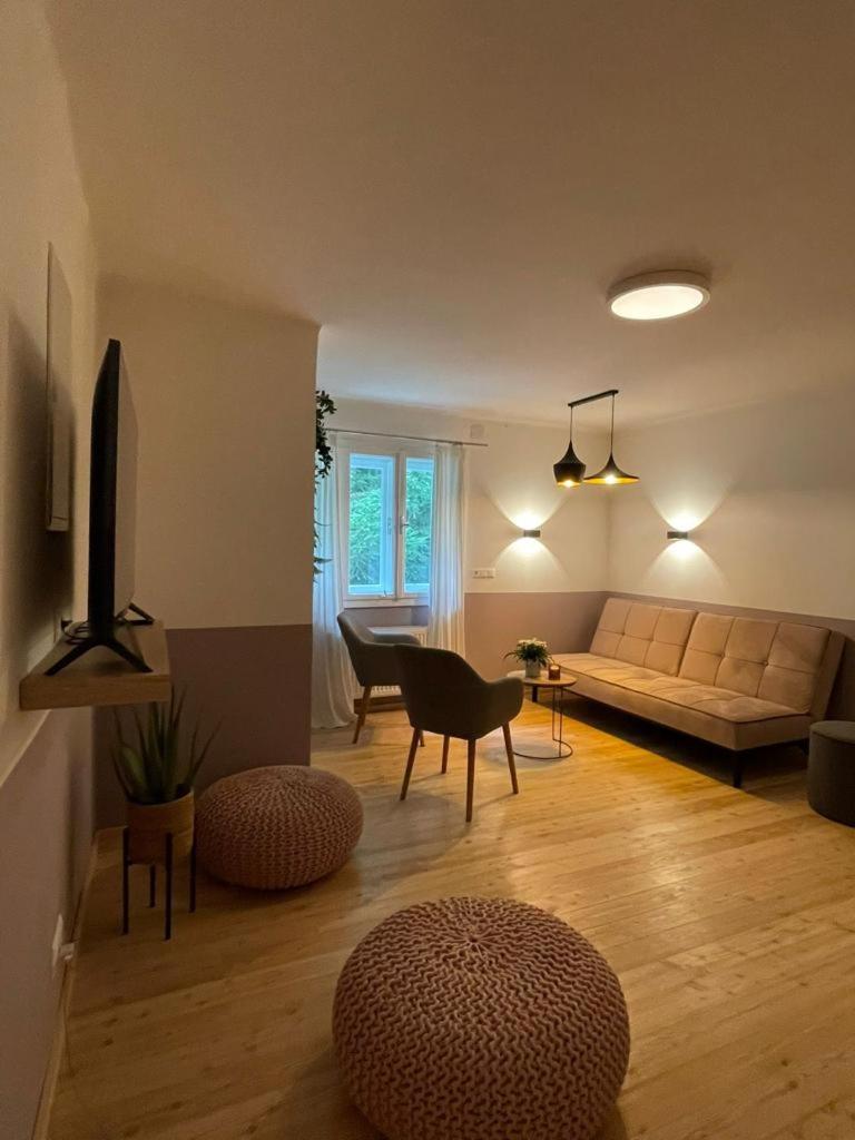 Three-Bedroom Apartment - High Floor photo 1