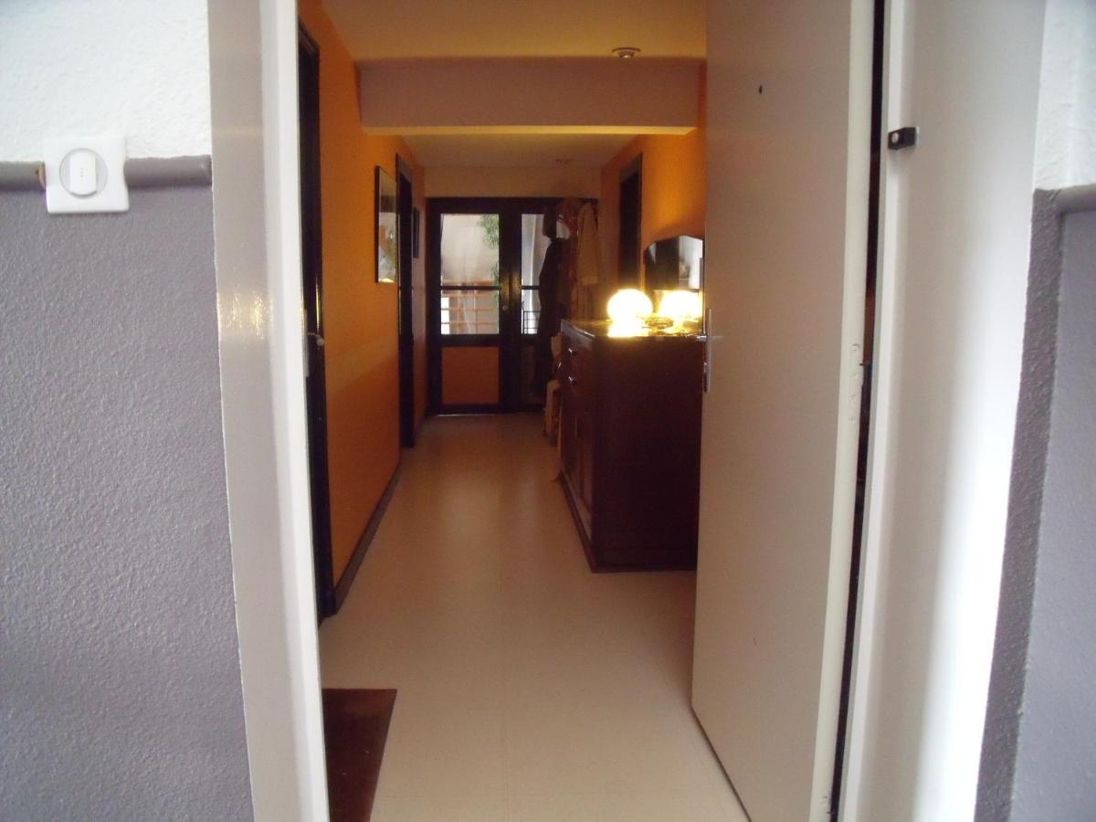 Double Room with Shared Bathroom photo 1