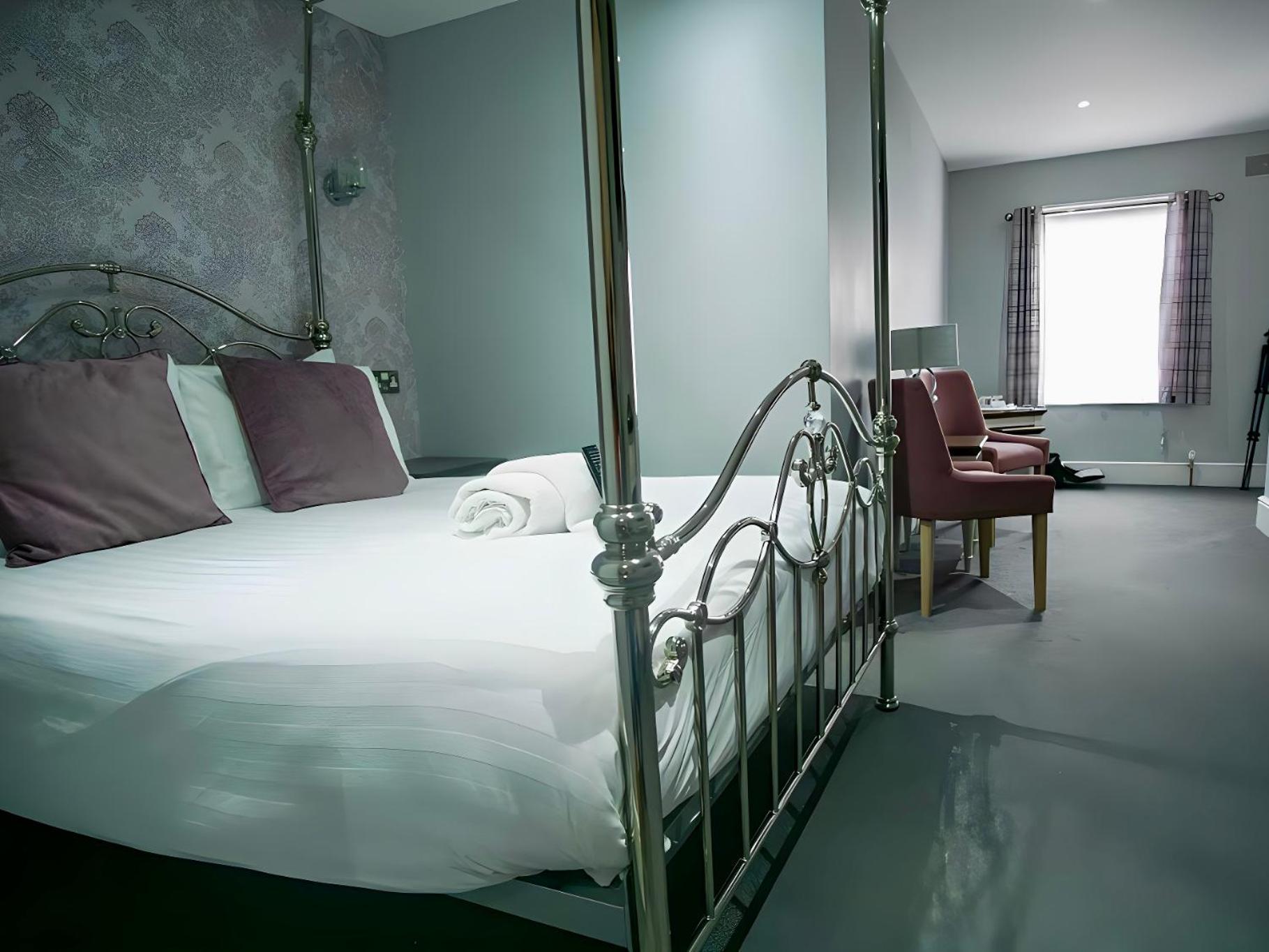 Double Room - Photo 9