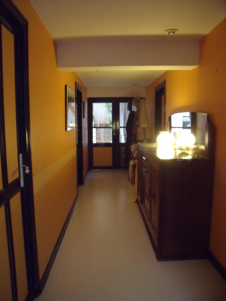 Double Room with Shared Bathroom photo 2