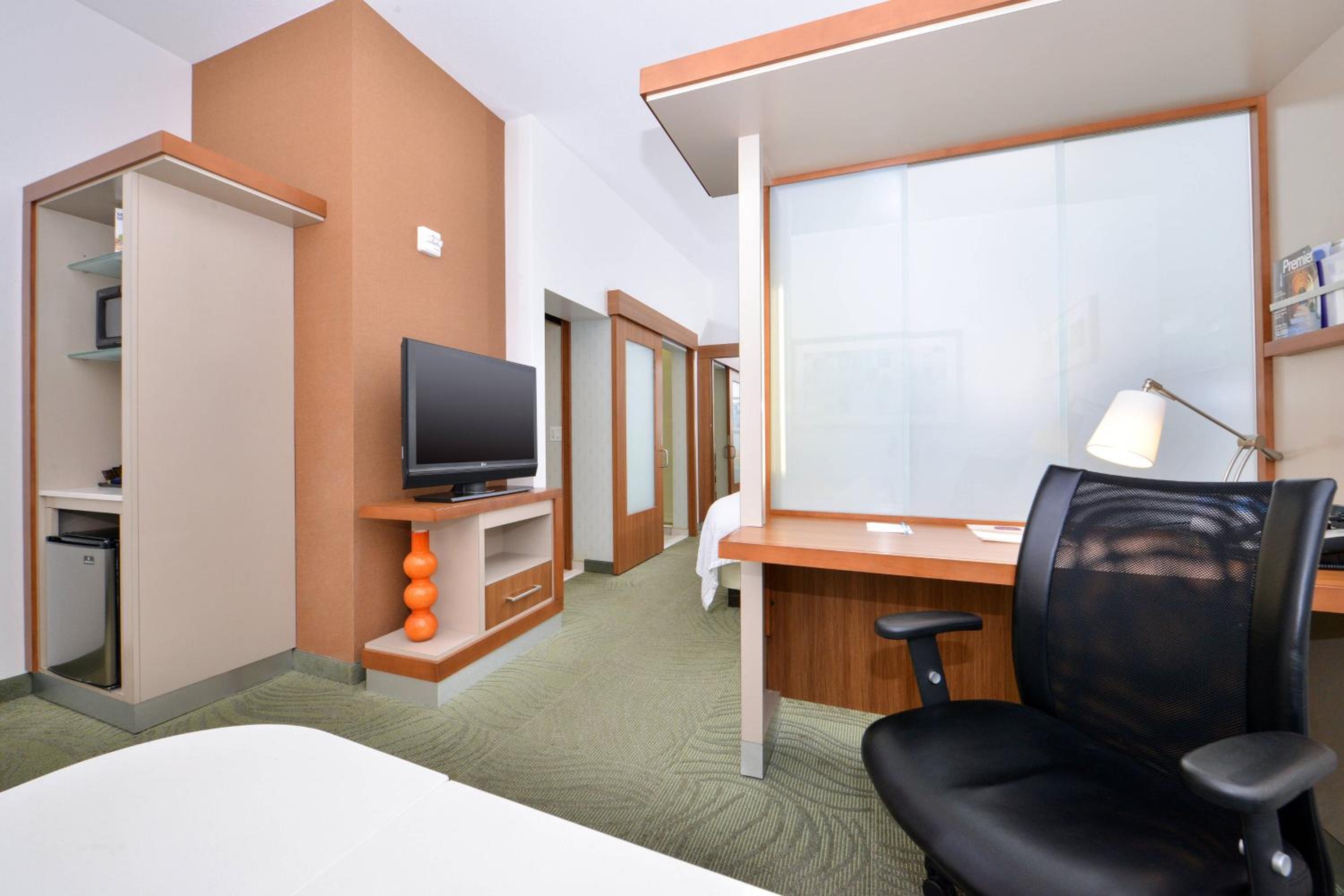 King Suite with Trundle Sofa - Photo 2