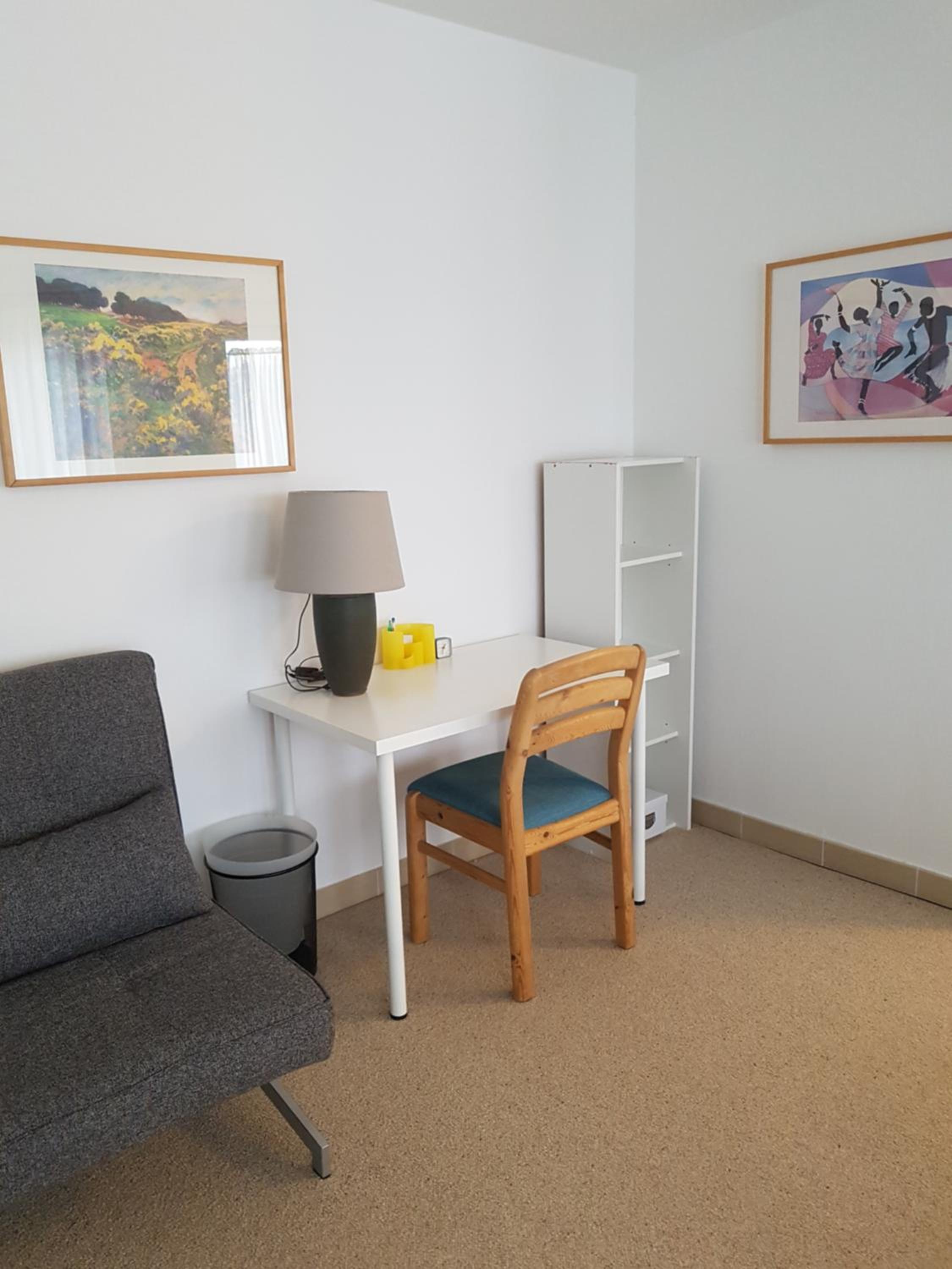 One-Bedroom Apartment photo 1