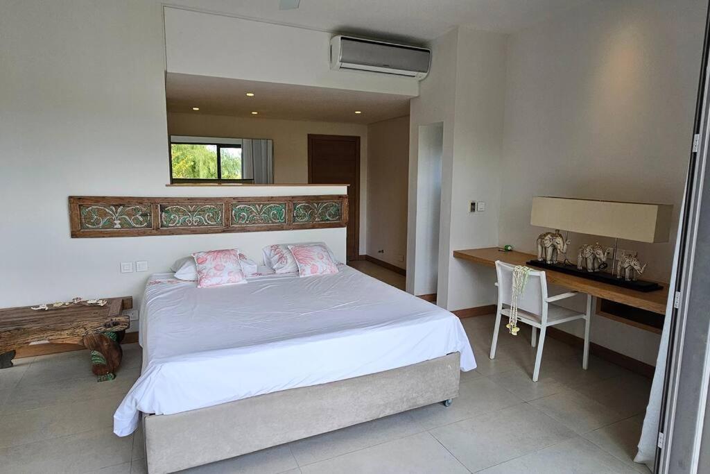 Villa photo 3