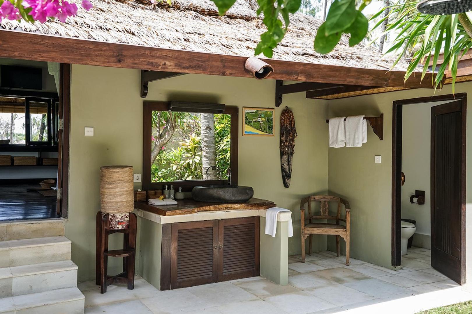 Palm View Bungalow Standard - Photo 8