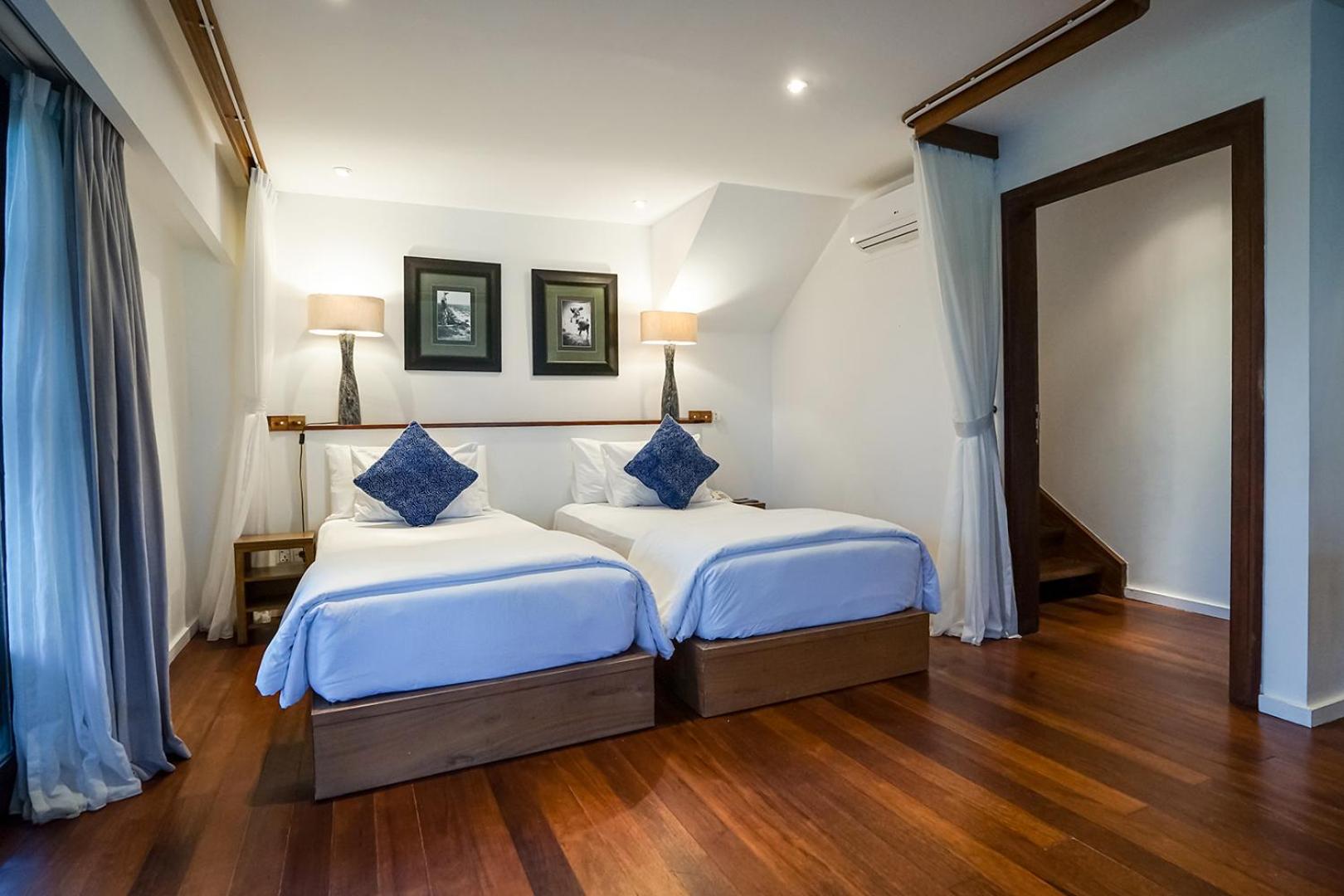 Two-Bedroom Oceanside Villa - Photo 8