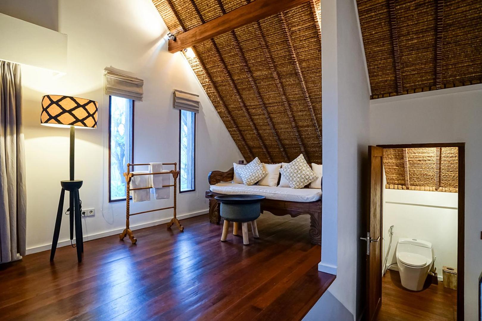 Two-Bedroom Oceanside Villa - Photo 6