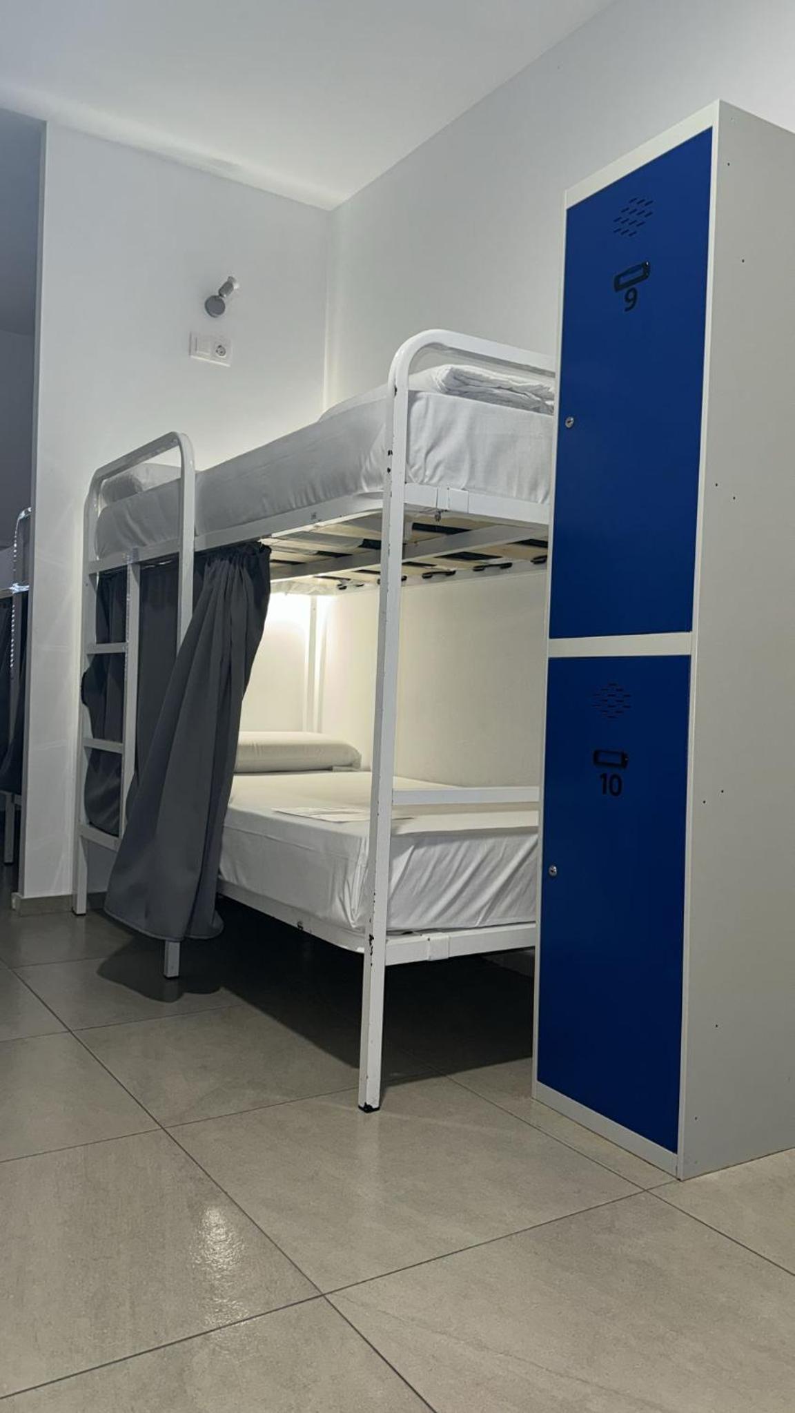 Single Bed in Mixed Dormitory Room photo 2