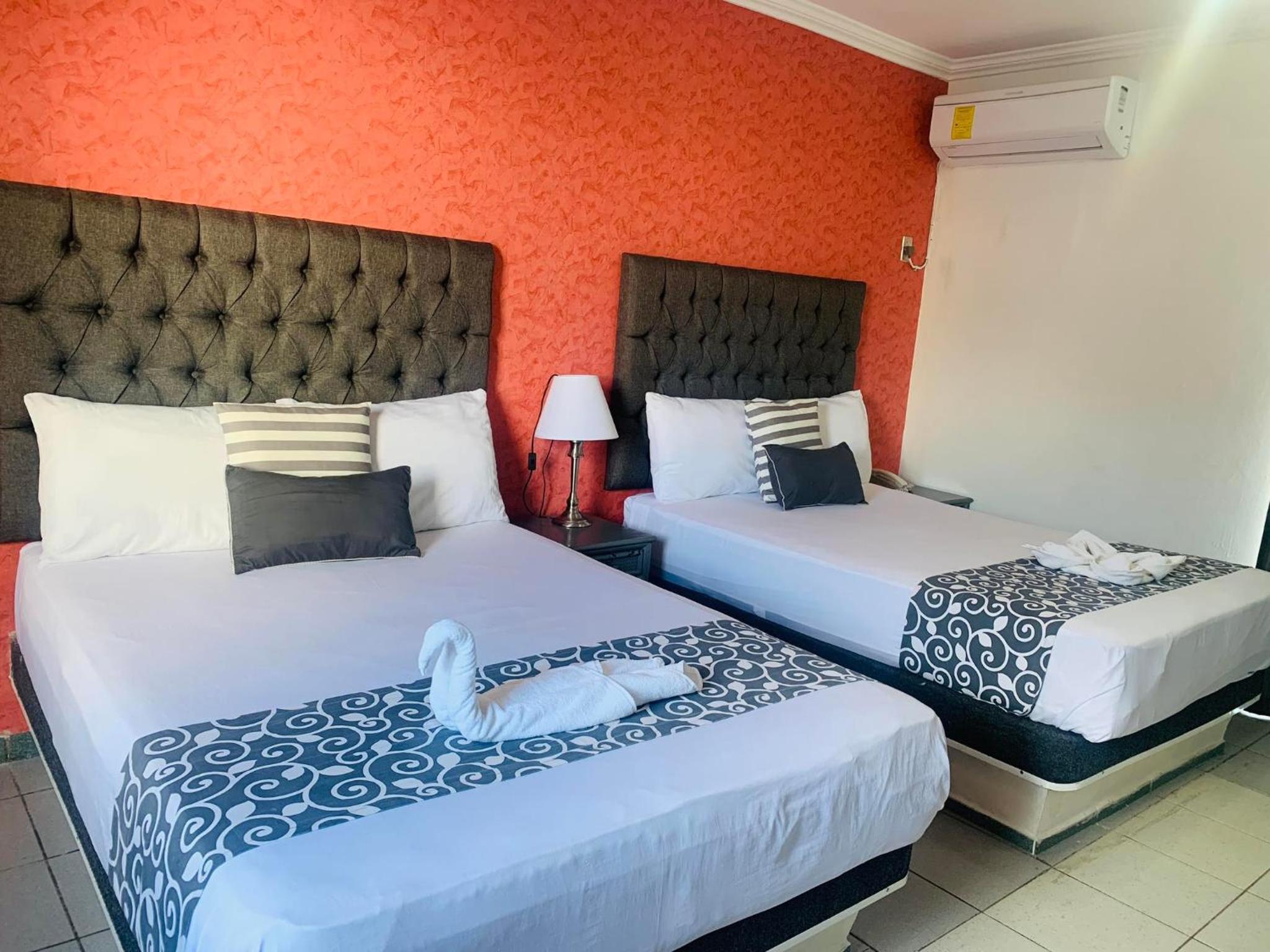 Small Double Room photo 1