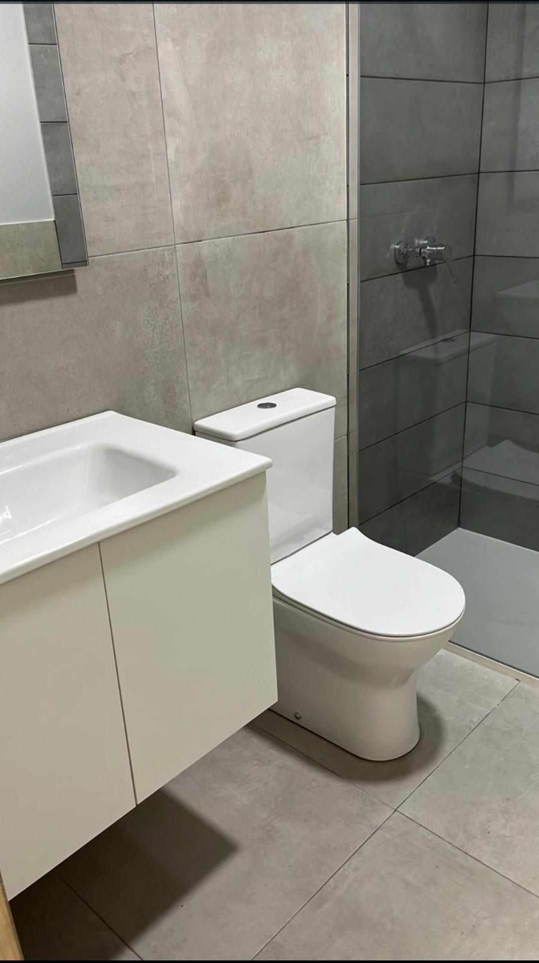 Basic Triple Room with Shared Bathroom photo 3