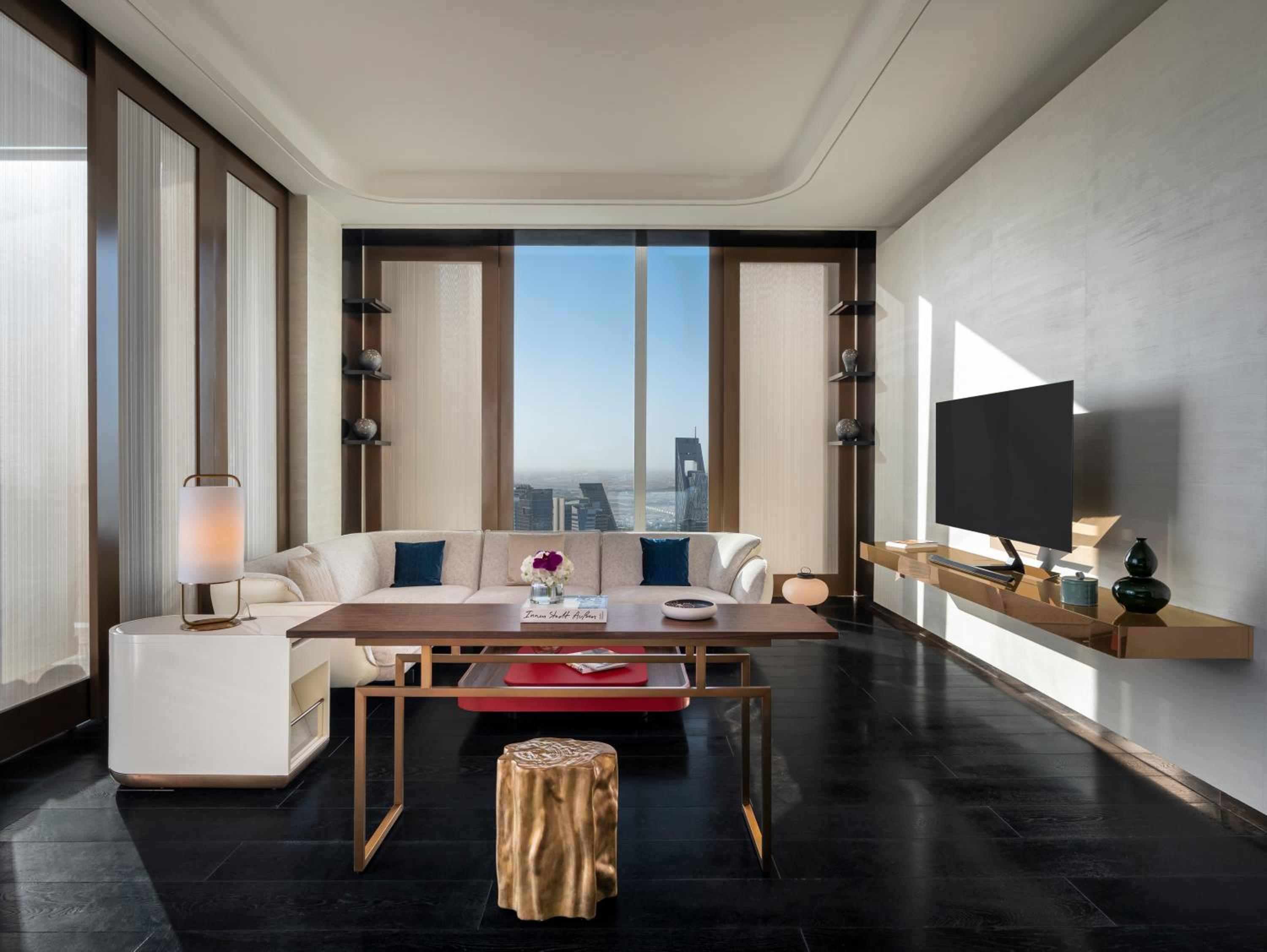 Two-Bedroom Suite - Photo 3