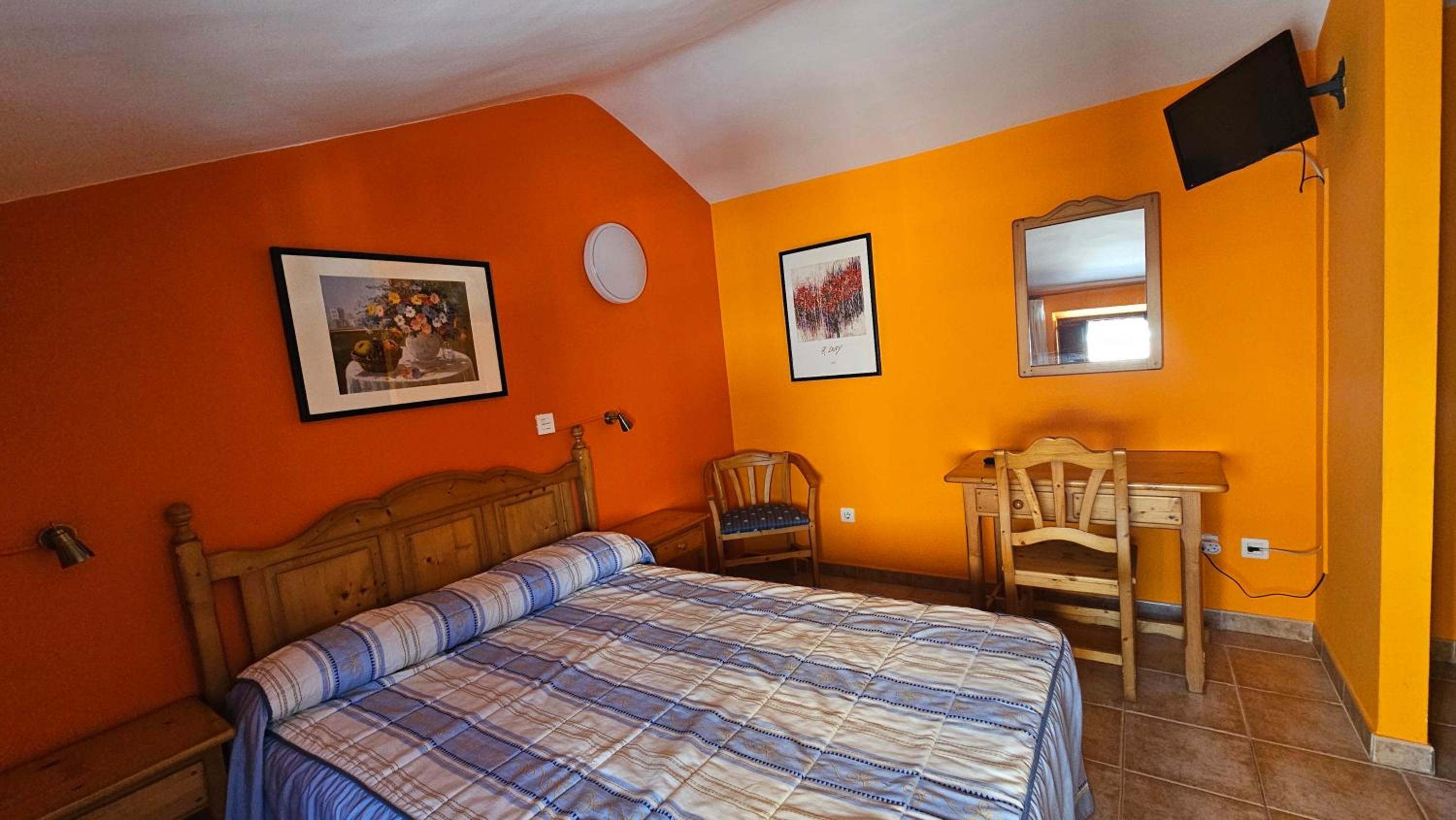 Habitación Estándar con Cama Queen