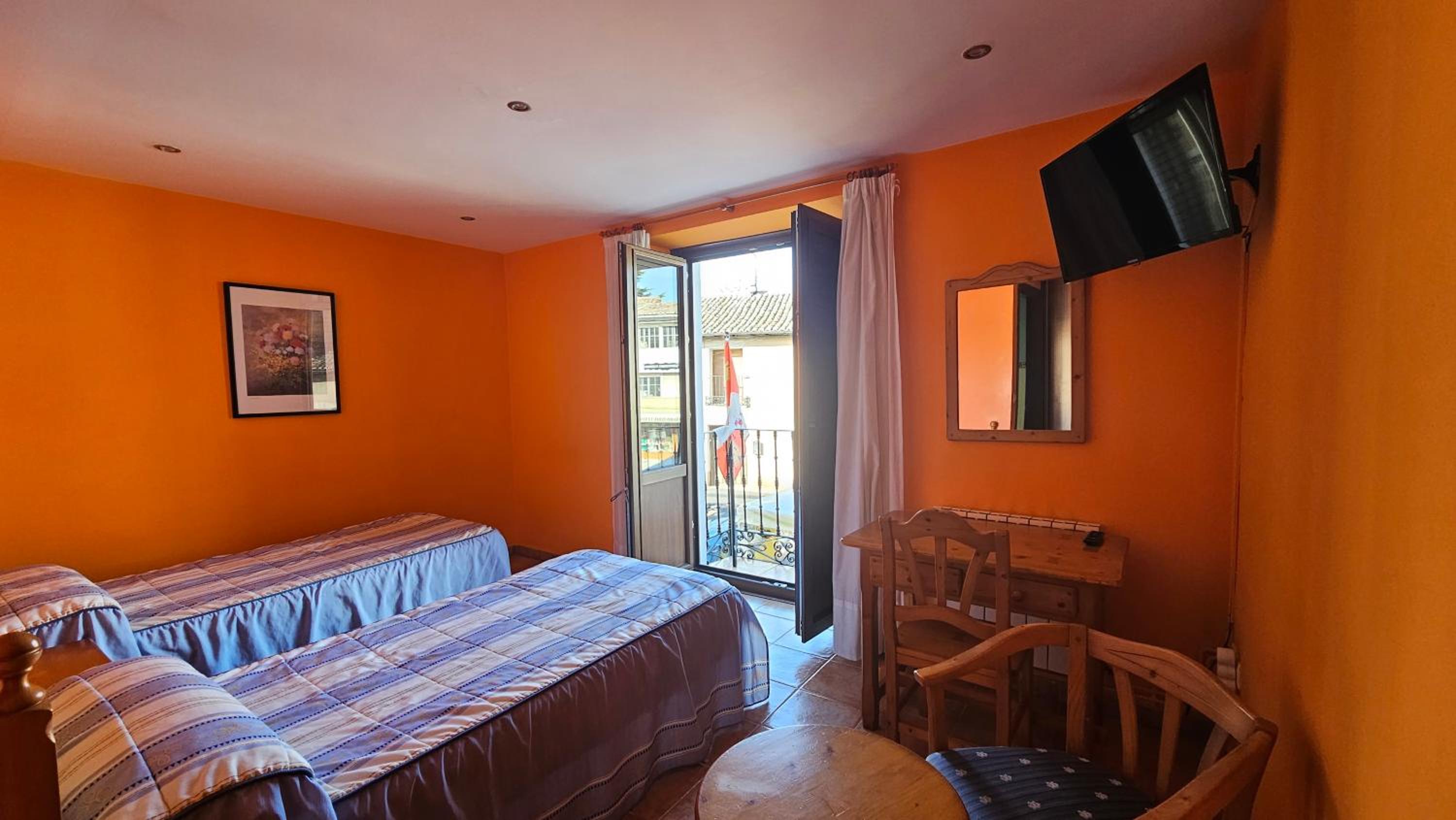 Habitación Doble con Baño Privado