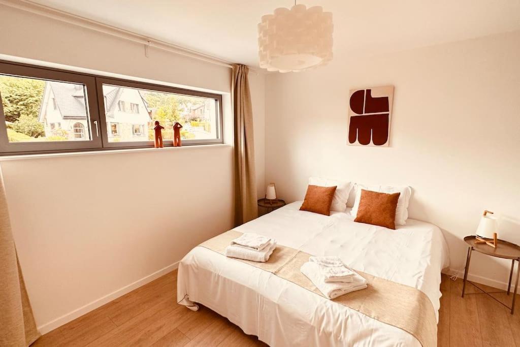 Four-Bedroom House photo 2