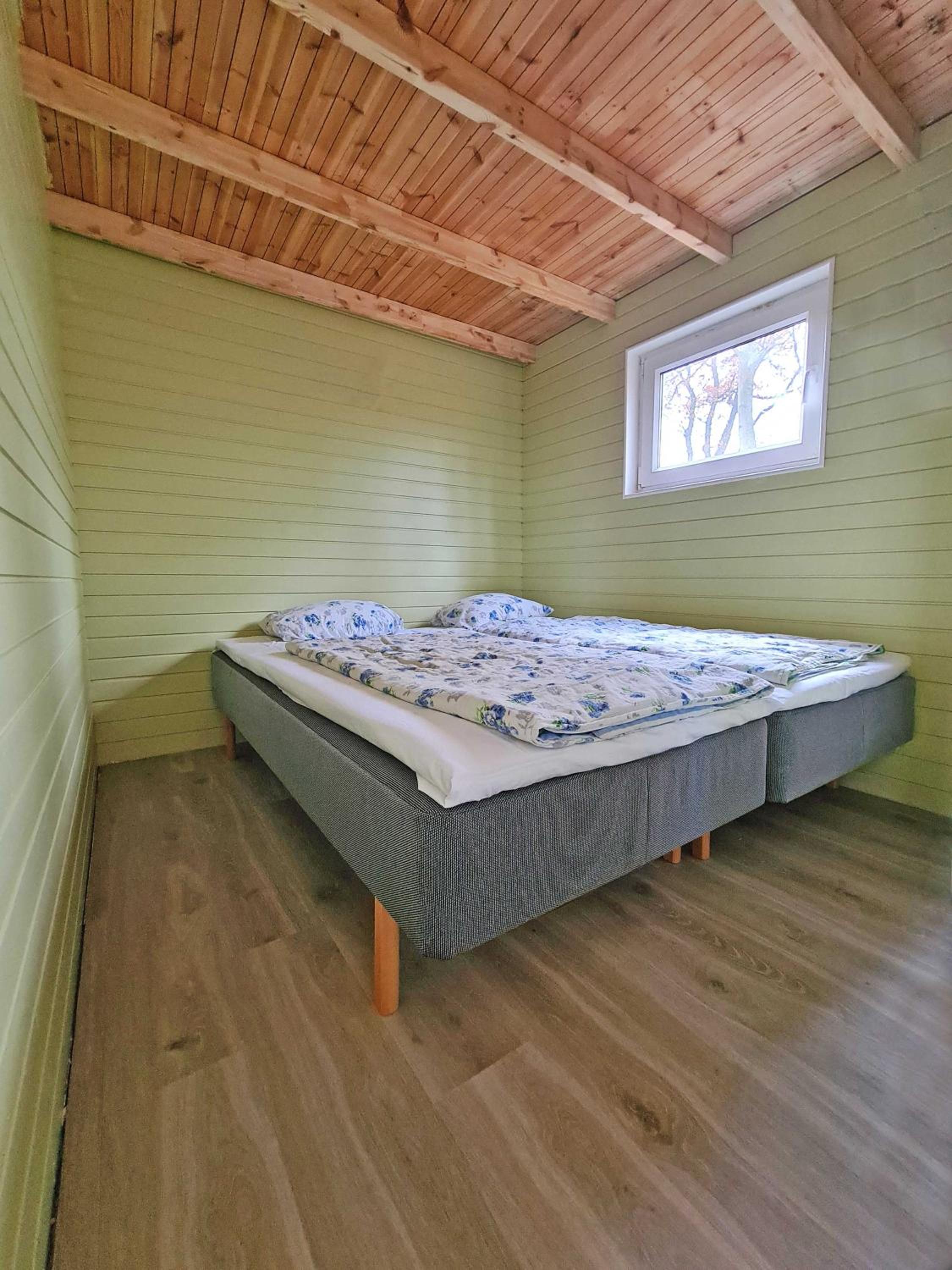Three-Bedroom Bungalow photo 1