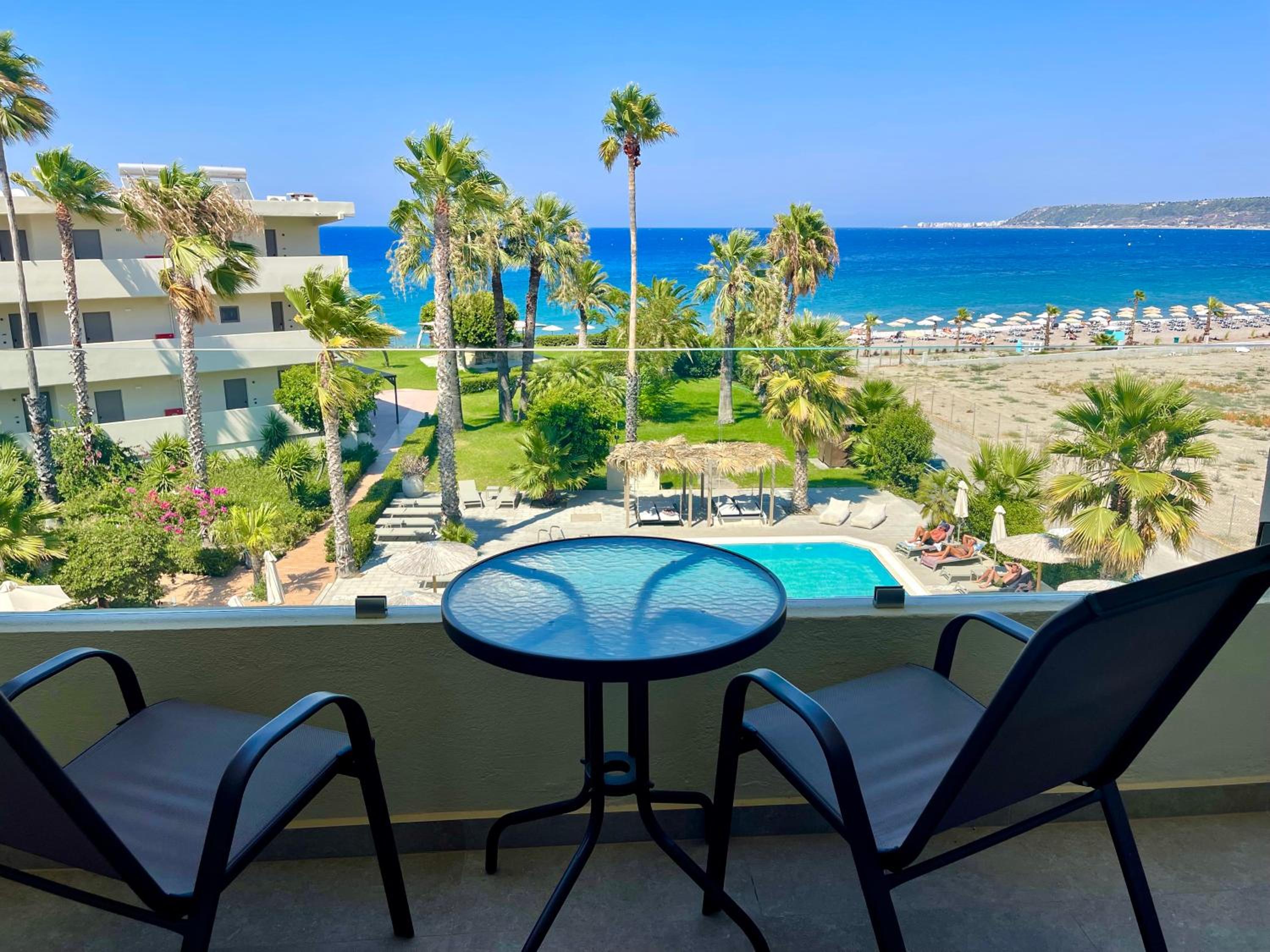 Double Room with Side Sea View photo 2