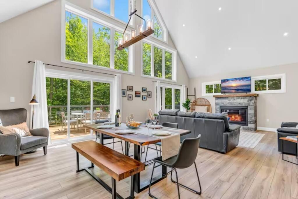 Three-Bedroom House photo 1