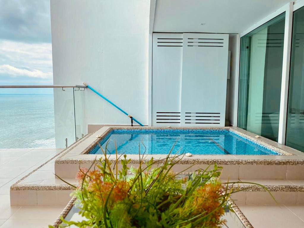 Apartment with Sea View photo 3