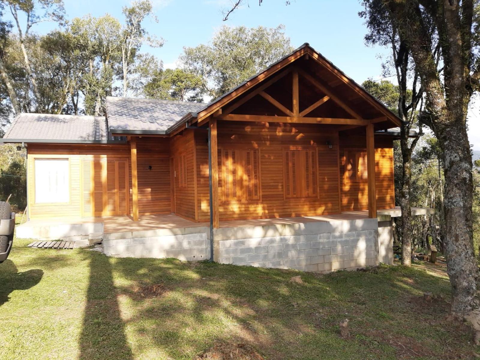 Three-Bedroom House photo 3