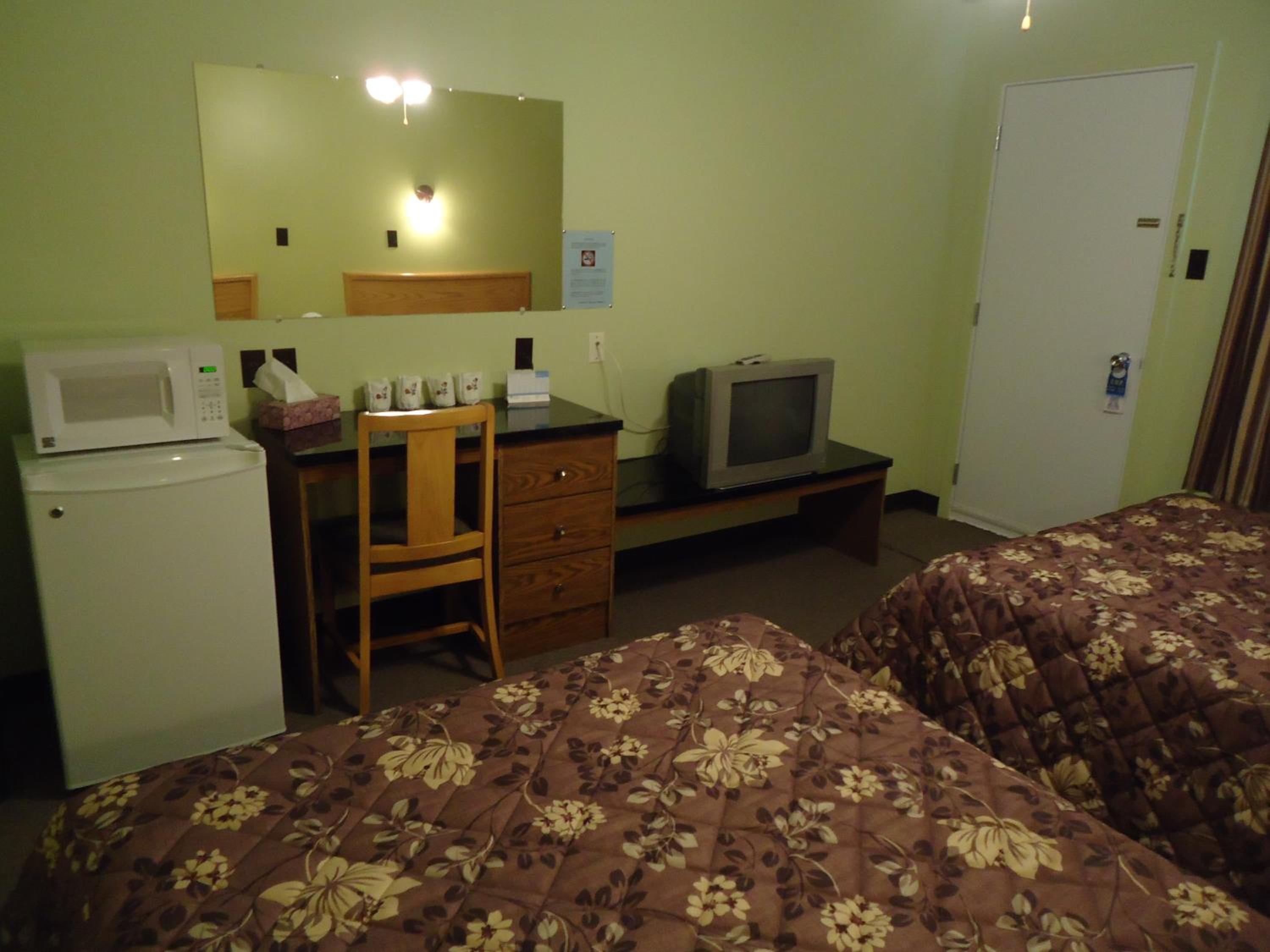 Quadruple Room with Sea View - Photo 4