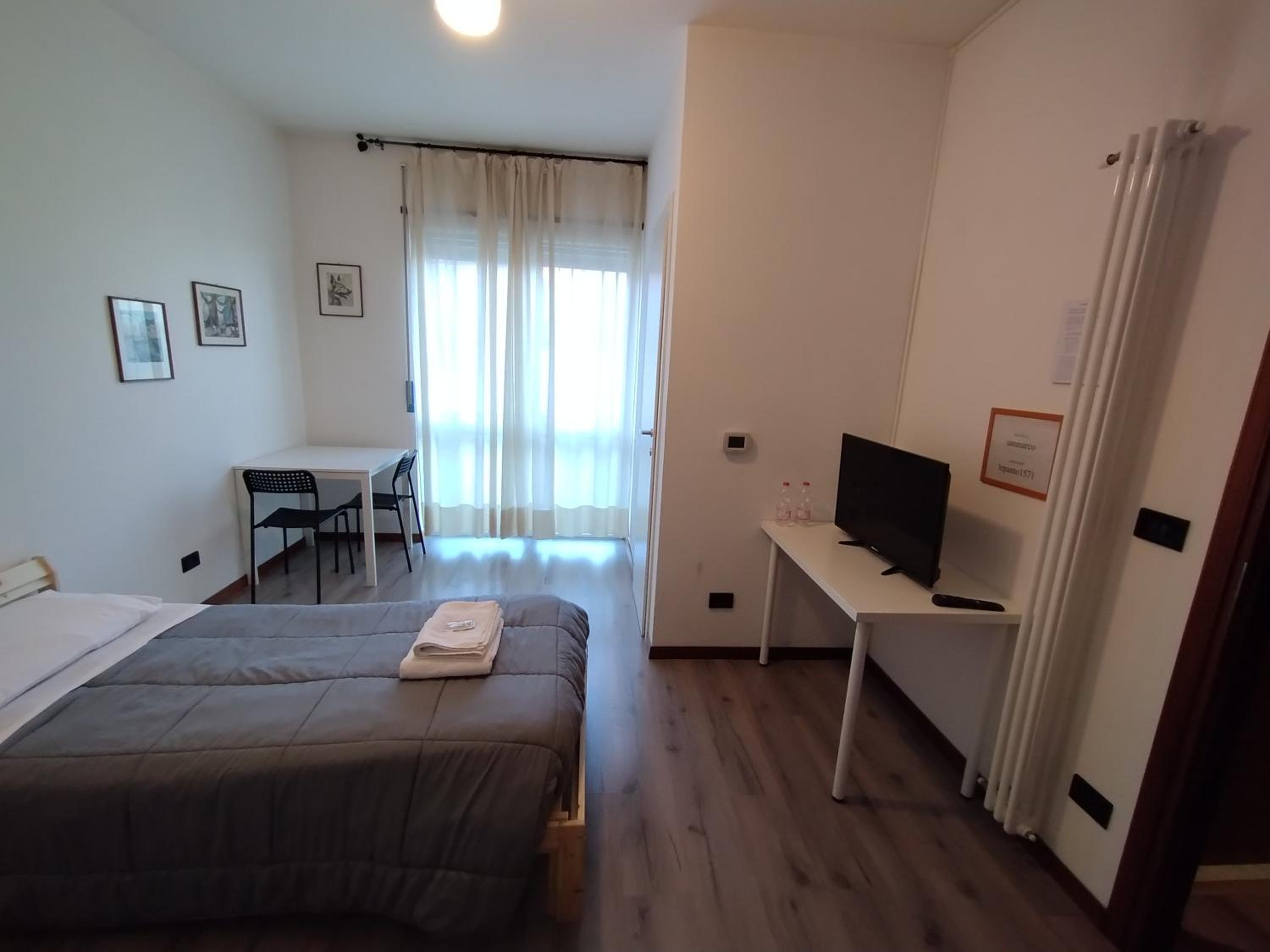 Twin Room with Balcony photo 1