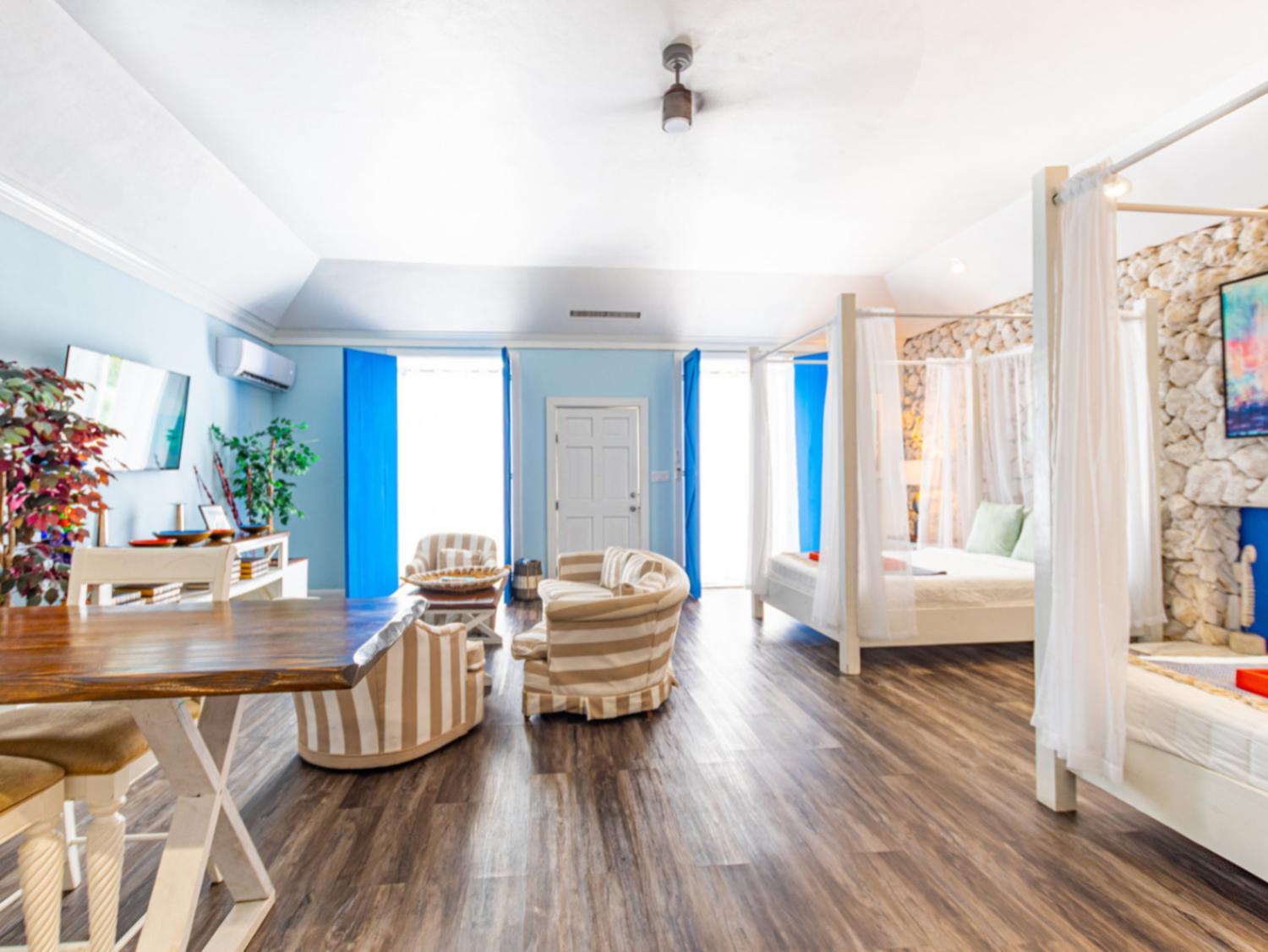 Studio Apartment with Sea View photo 1