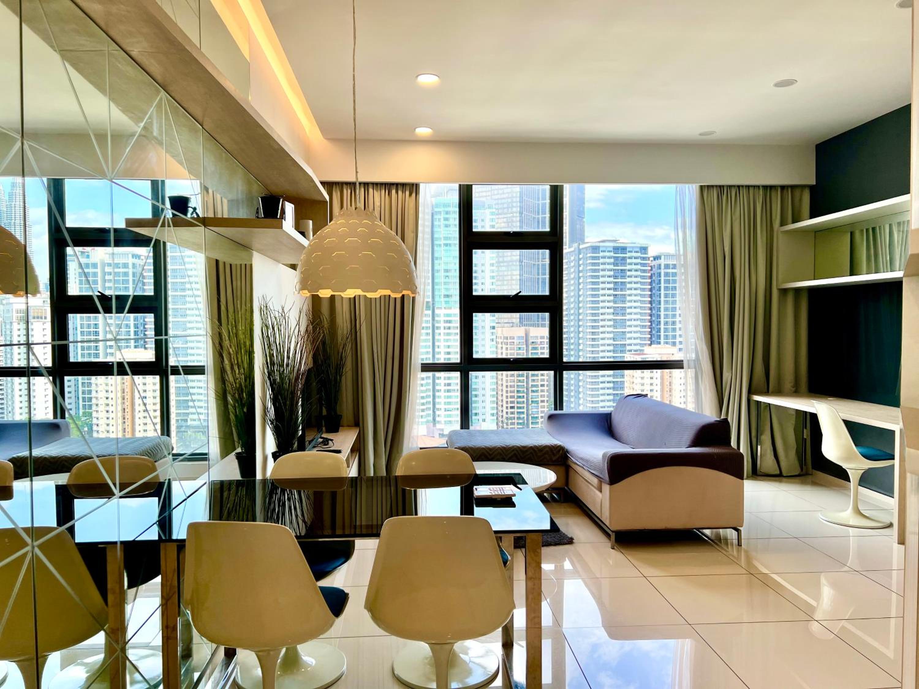 Deluxe Apartment